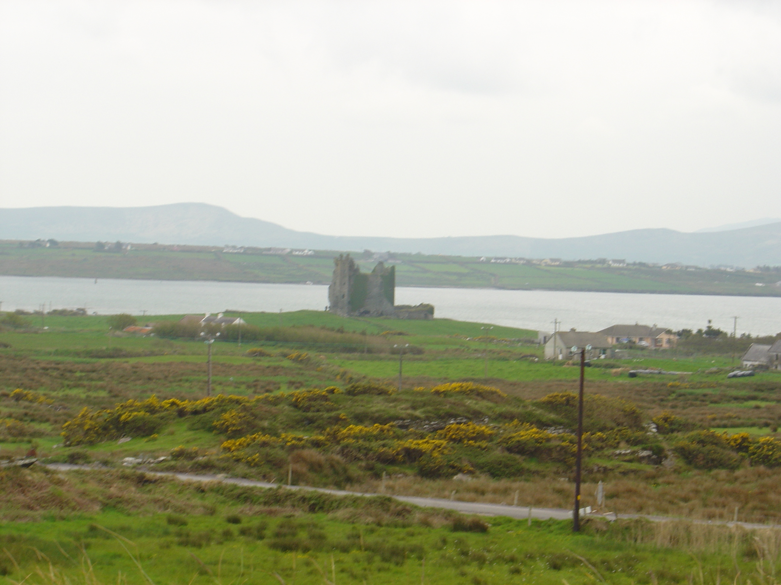 Picture Ireland Kerry Caherdaniel fort 2004-05 9 - Tours Caherdaniel fort