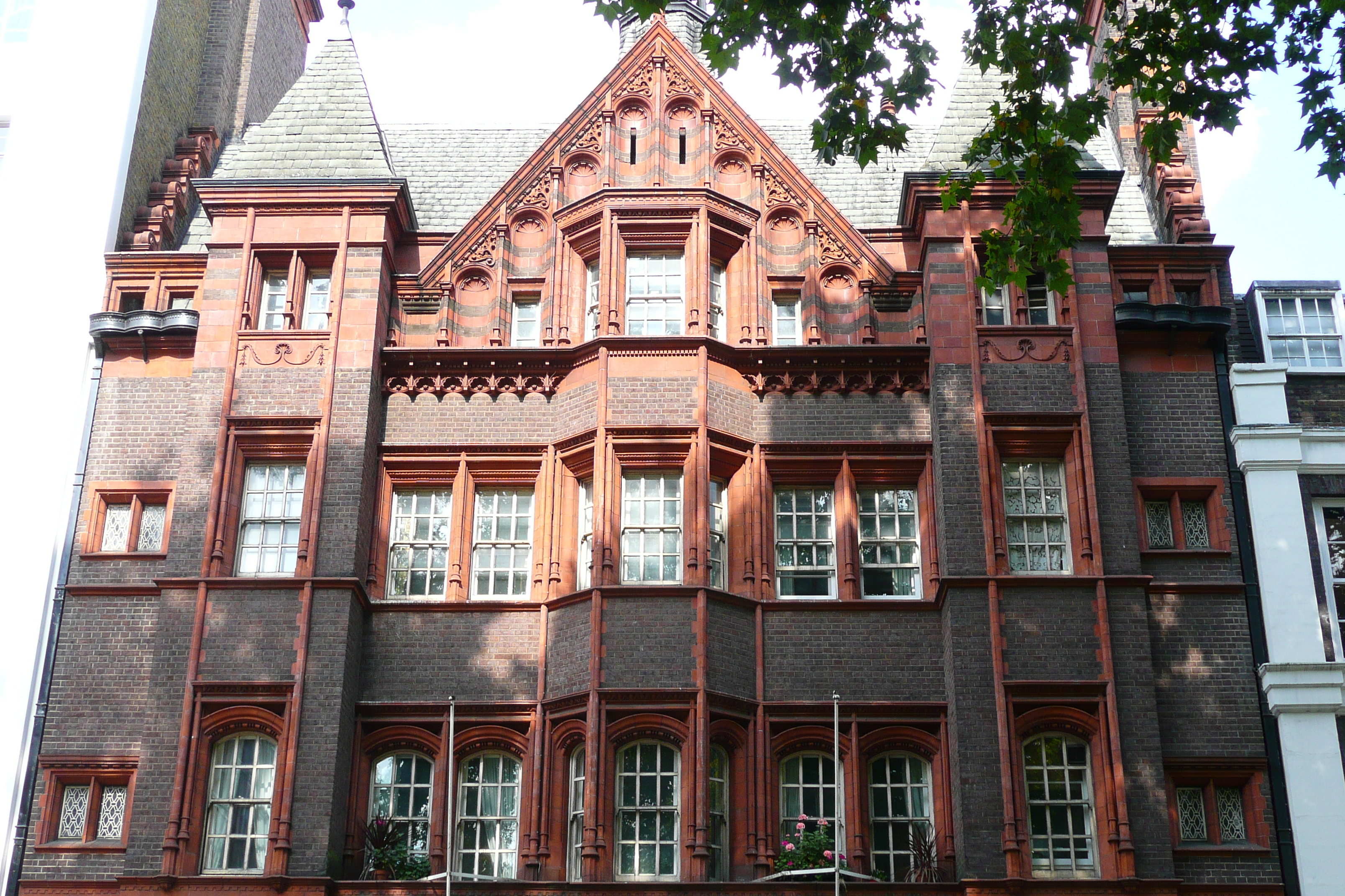 Picture United Kingdom London Soho Square 2007-09 54 - Tours Soho Square