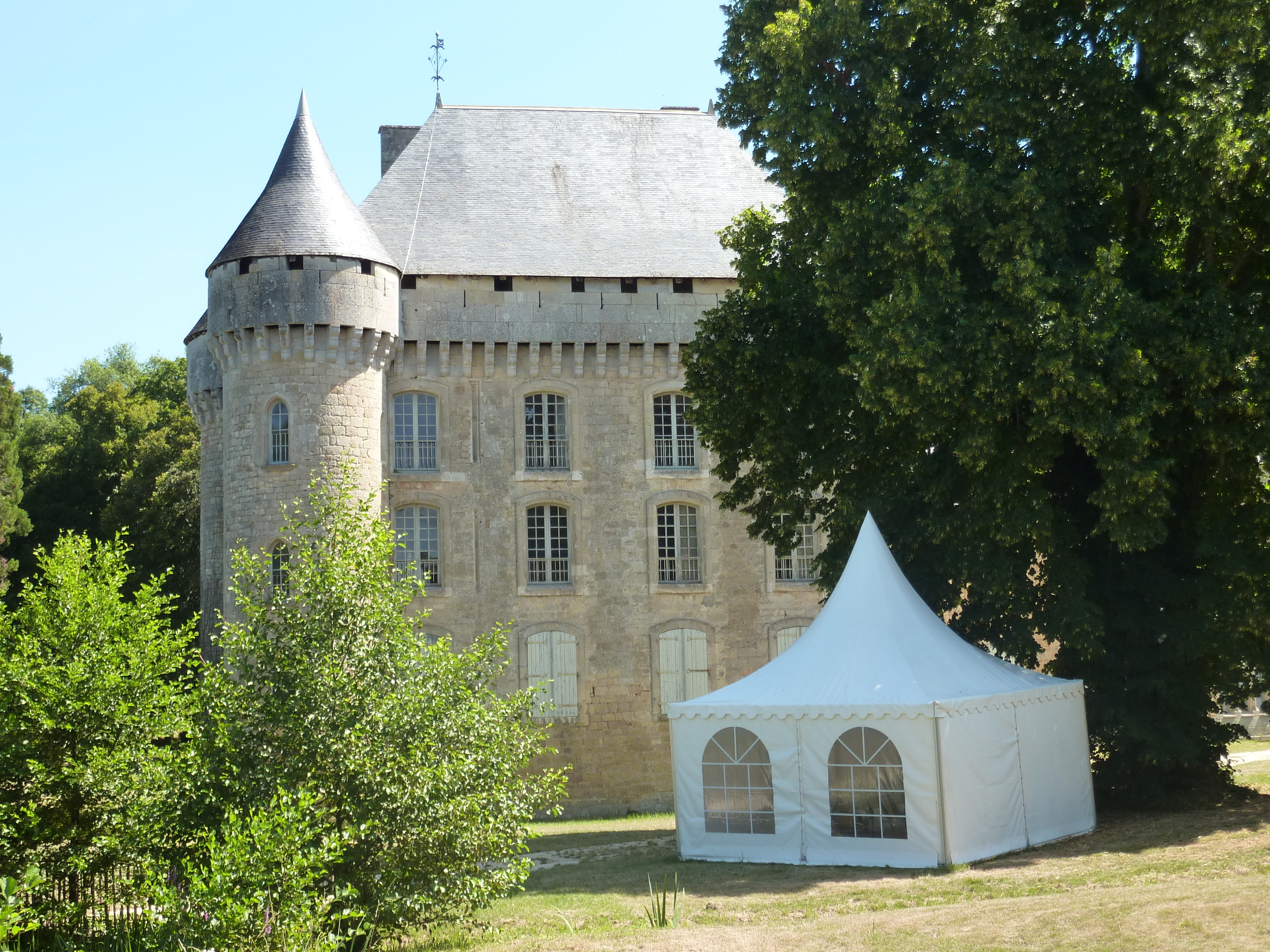 Picture France Campagne 2009-07 8 - History Campagne