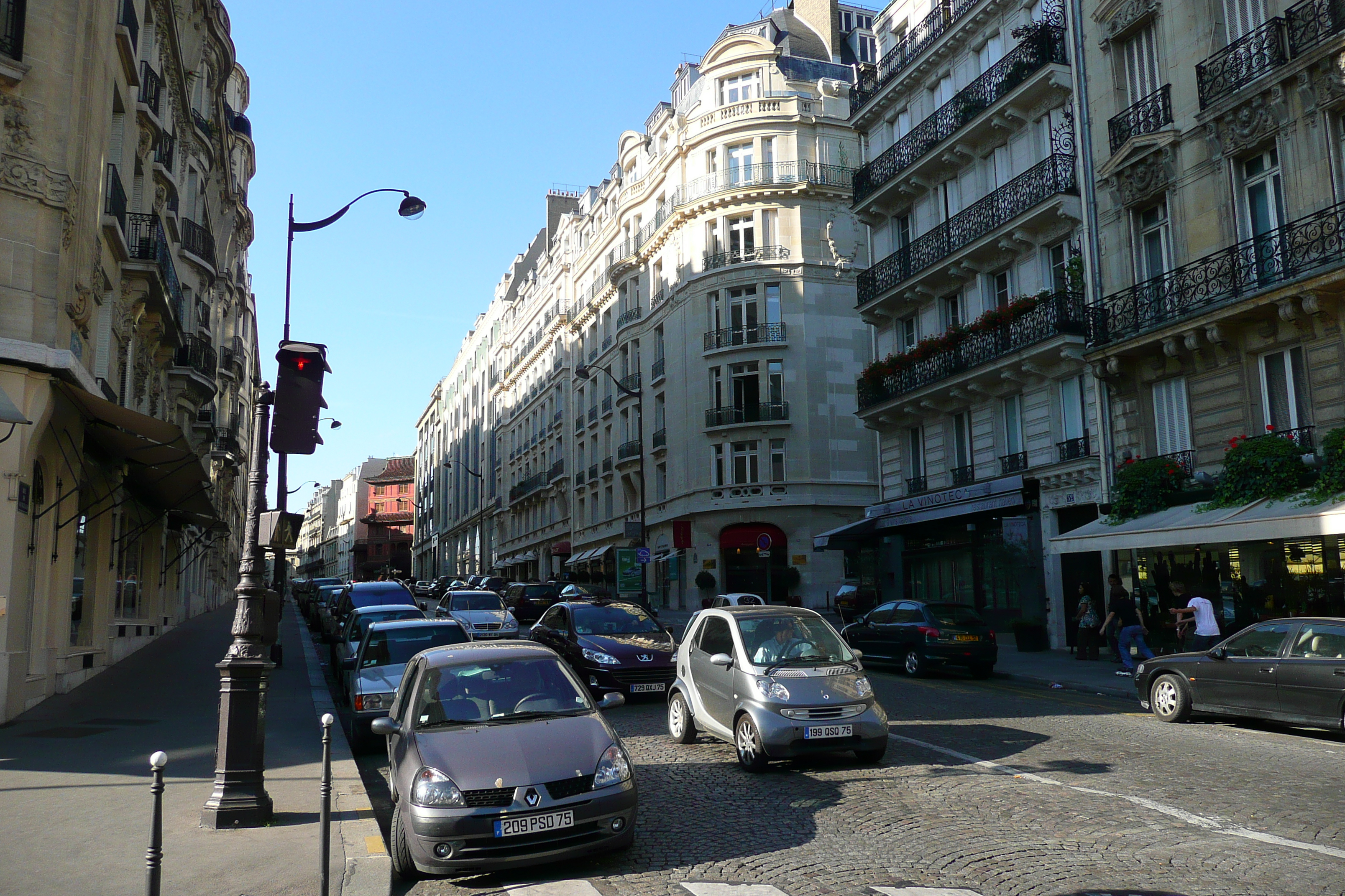 Picture France Paris Avenue de Friedland 2007-09 57 - History Avenue de Friedland