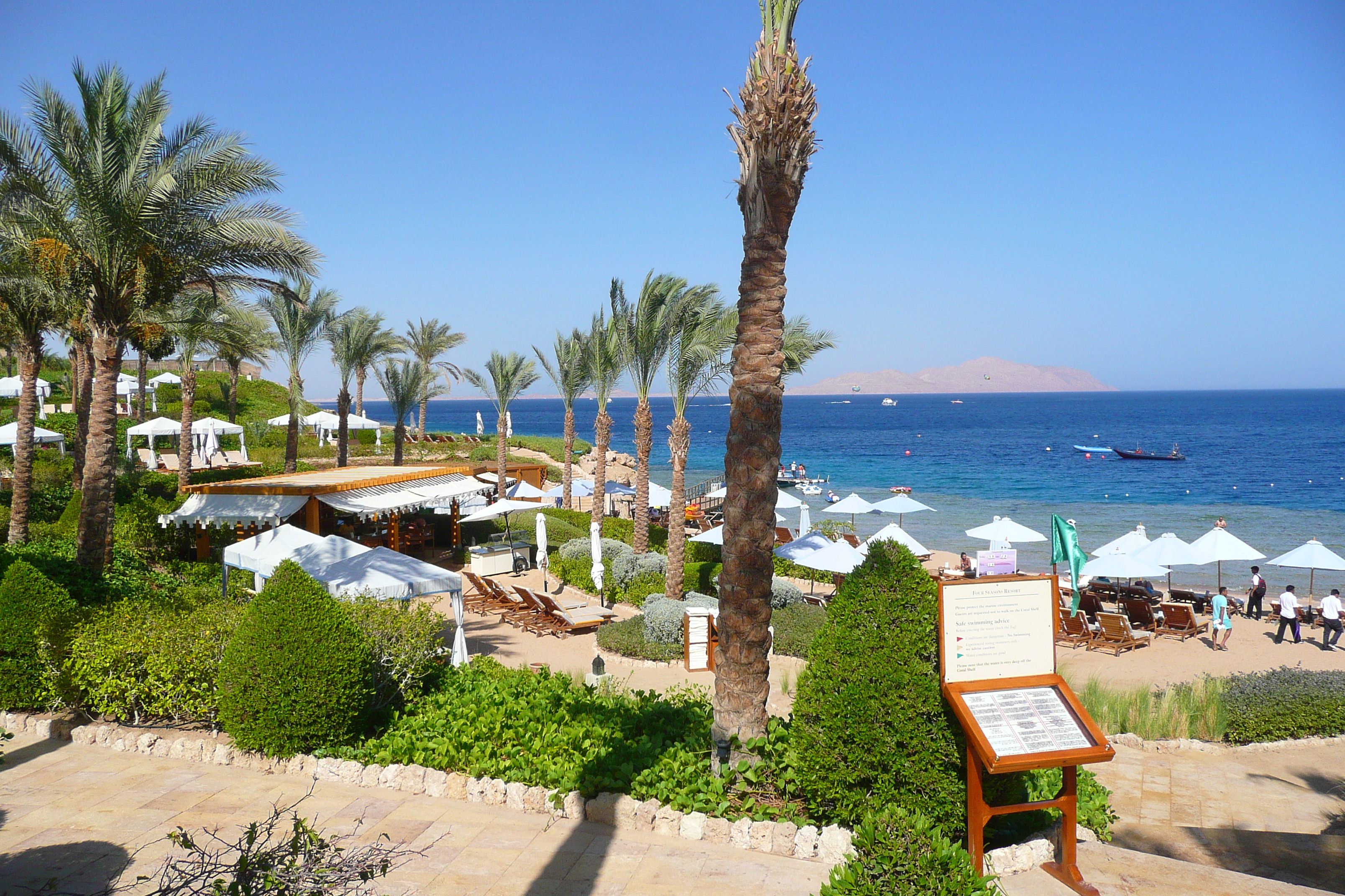 Picture Egypt Sharm el Sheikh Four Seasons Hotel Four Seasons Beach 2008-06 14 - Center Four Seasons Beach