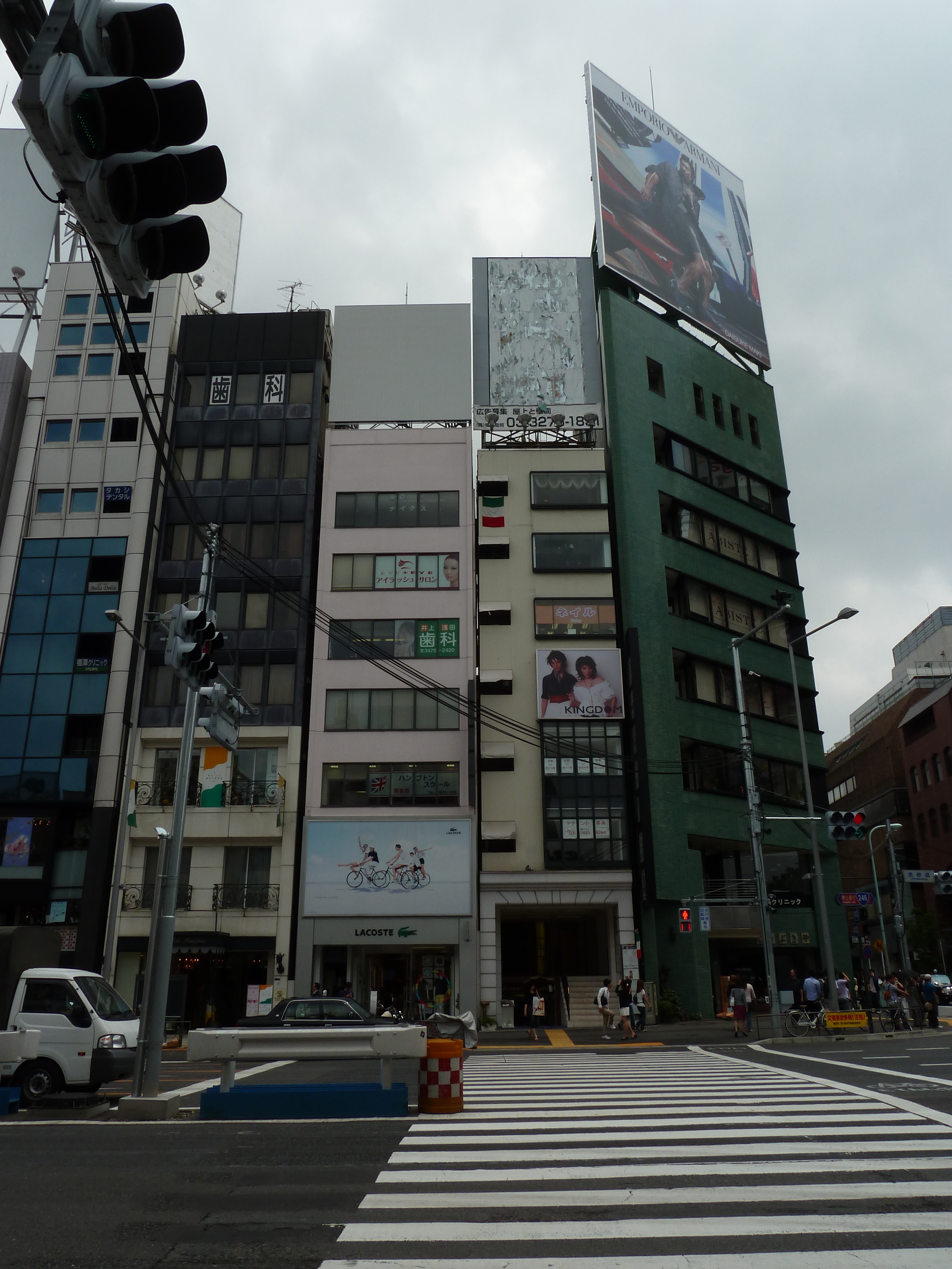 Picture Japan Tokyo Omotesando 2010-06 12 - Around Omotesando