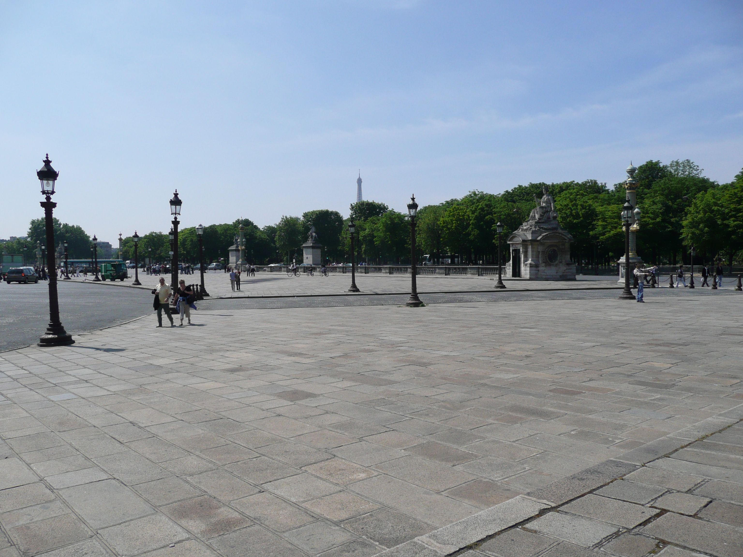 Picture France Paris La Concorde 2007-05 129 - Around La Concorde