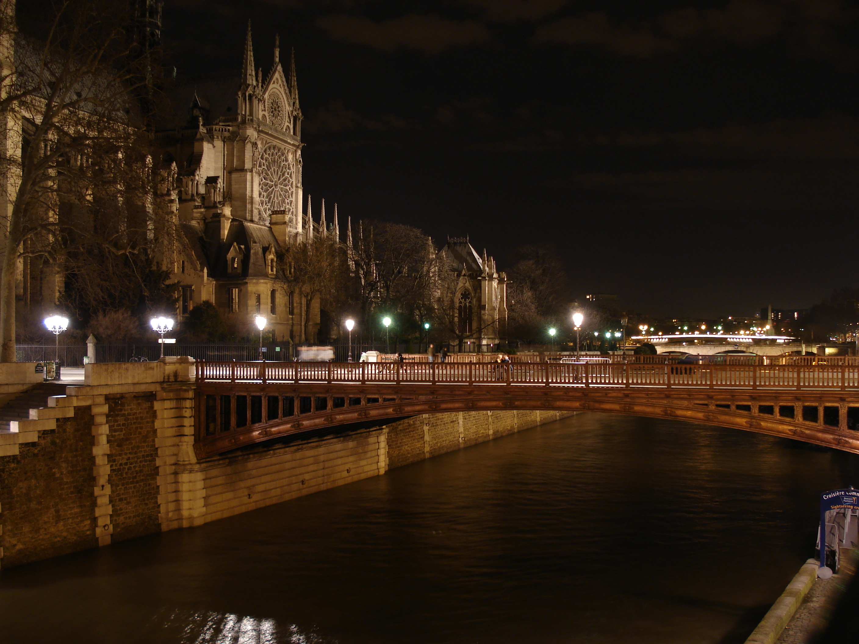 Picture France Paris Notre Dame 2006-03 6 - Center Notre Dame