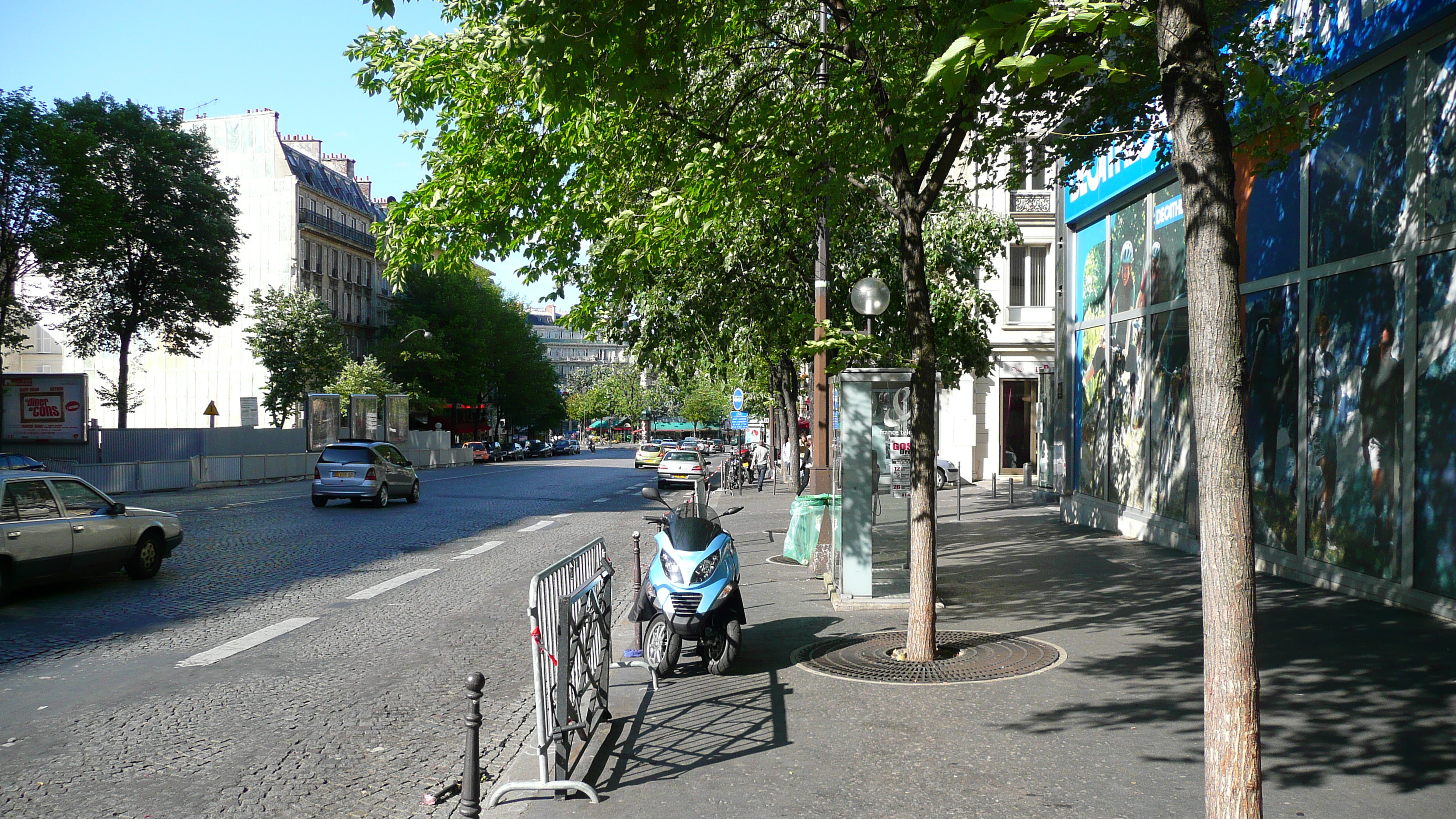 Picture France Paris 17th Arrondissement Avenue de Wagram 2007-05 72 - Around Avenue de Wagram