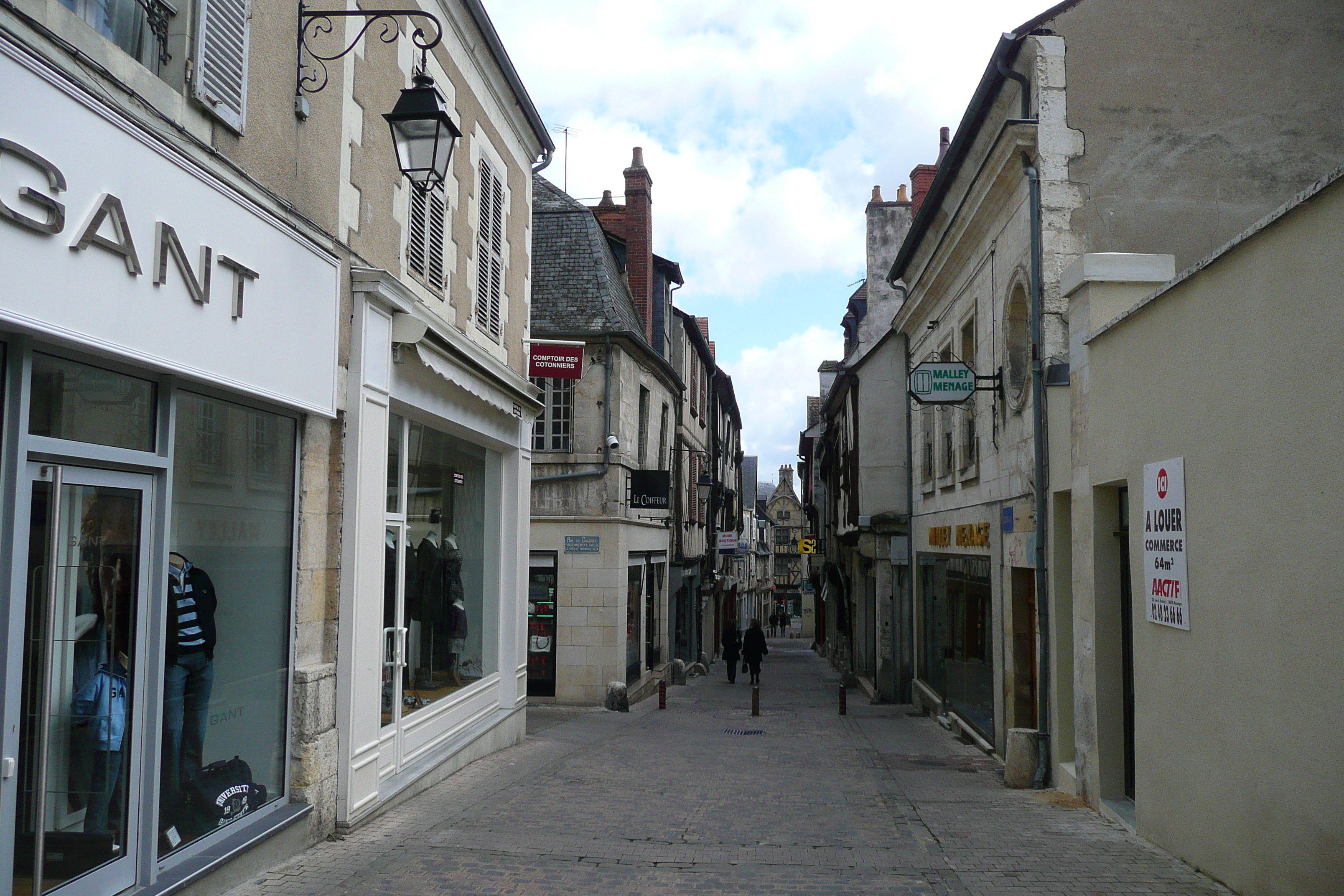 Picture France Bourges 2008-04 14 - Tours Bourges