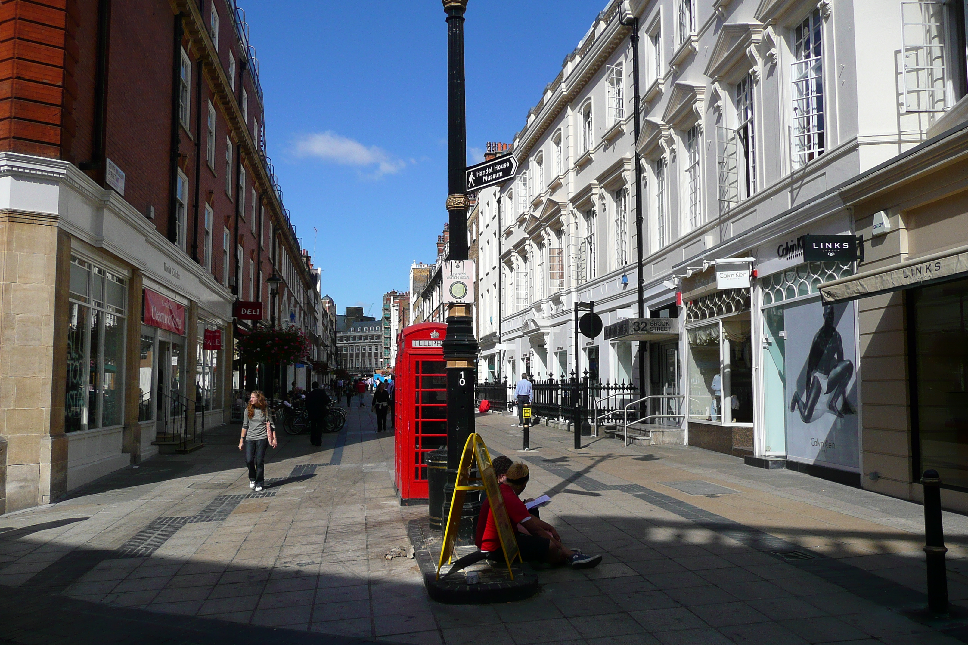 Picture United Kingdom London South Molton Street 2007-09 16 - Discovery South Molton Street