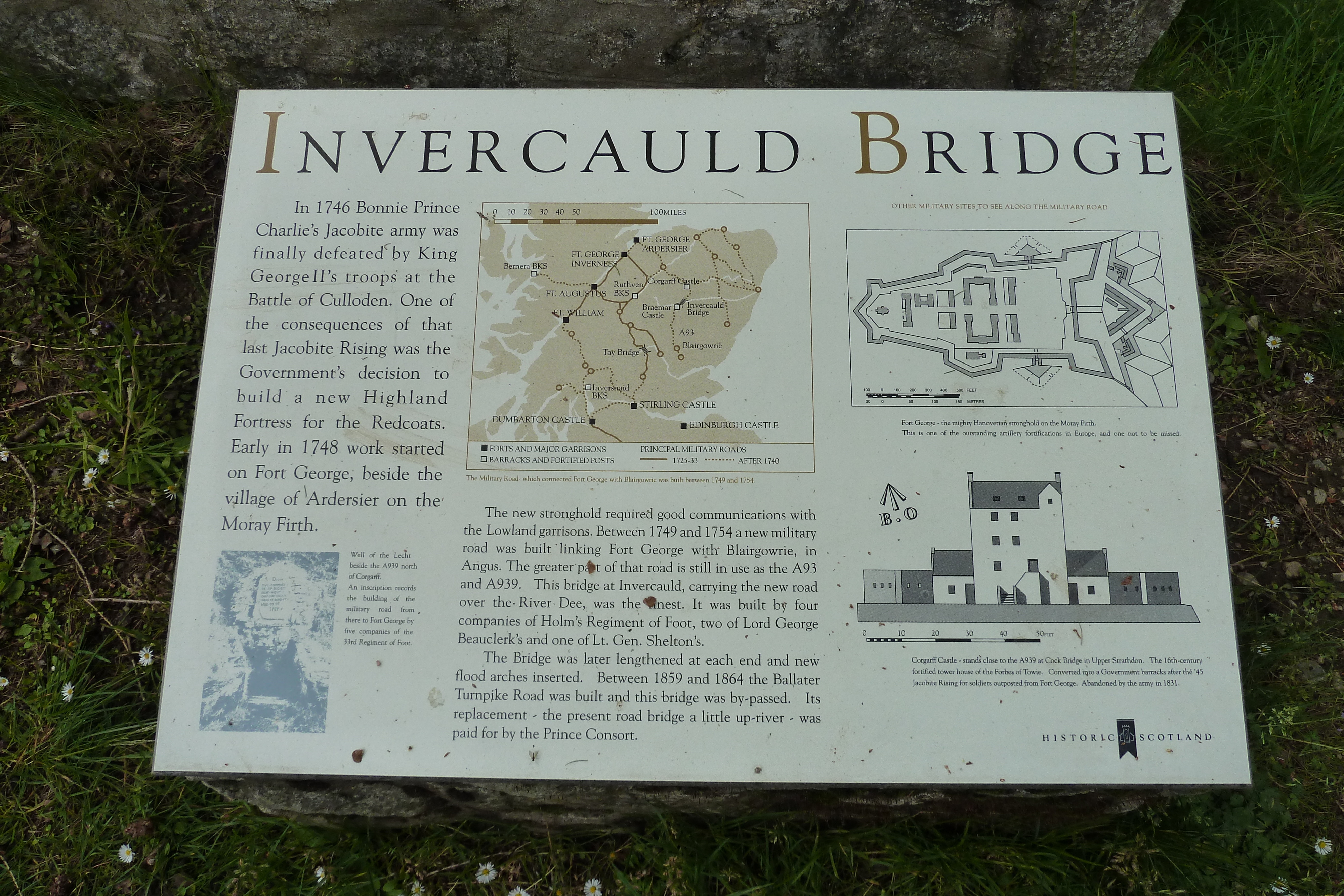 Picture United Kingdom Scotland Cairngorms National Park Invercauld Bridge 2011-07 3 - Around Invercauld Bridge