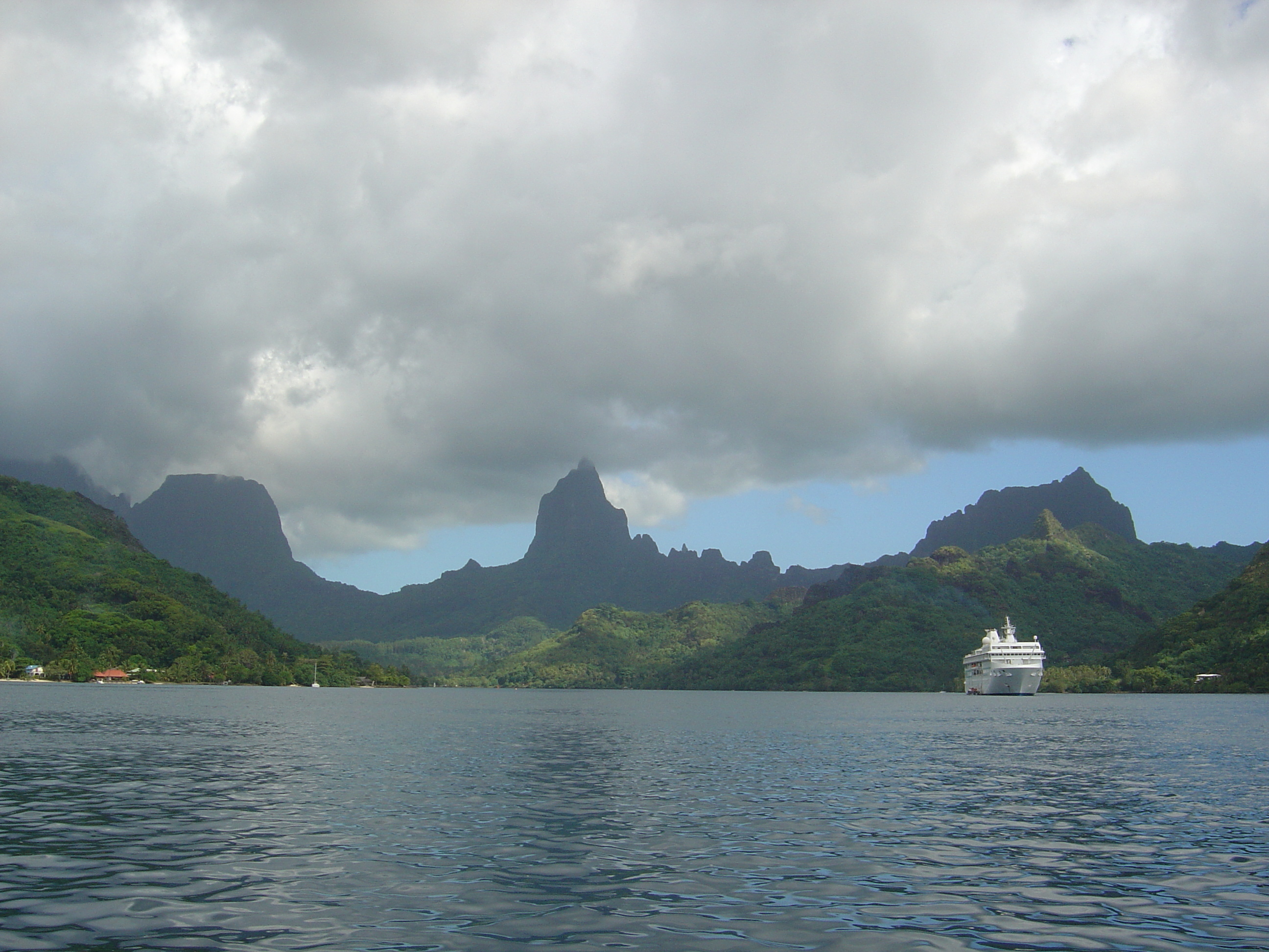 Picture Polynesia Moorea 2006-04 1 - Tours Moorea