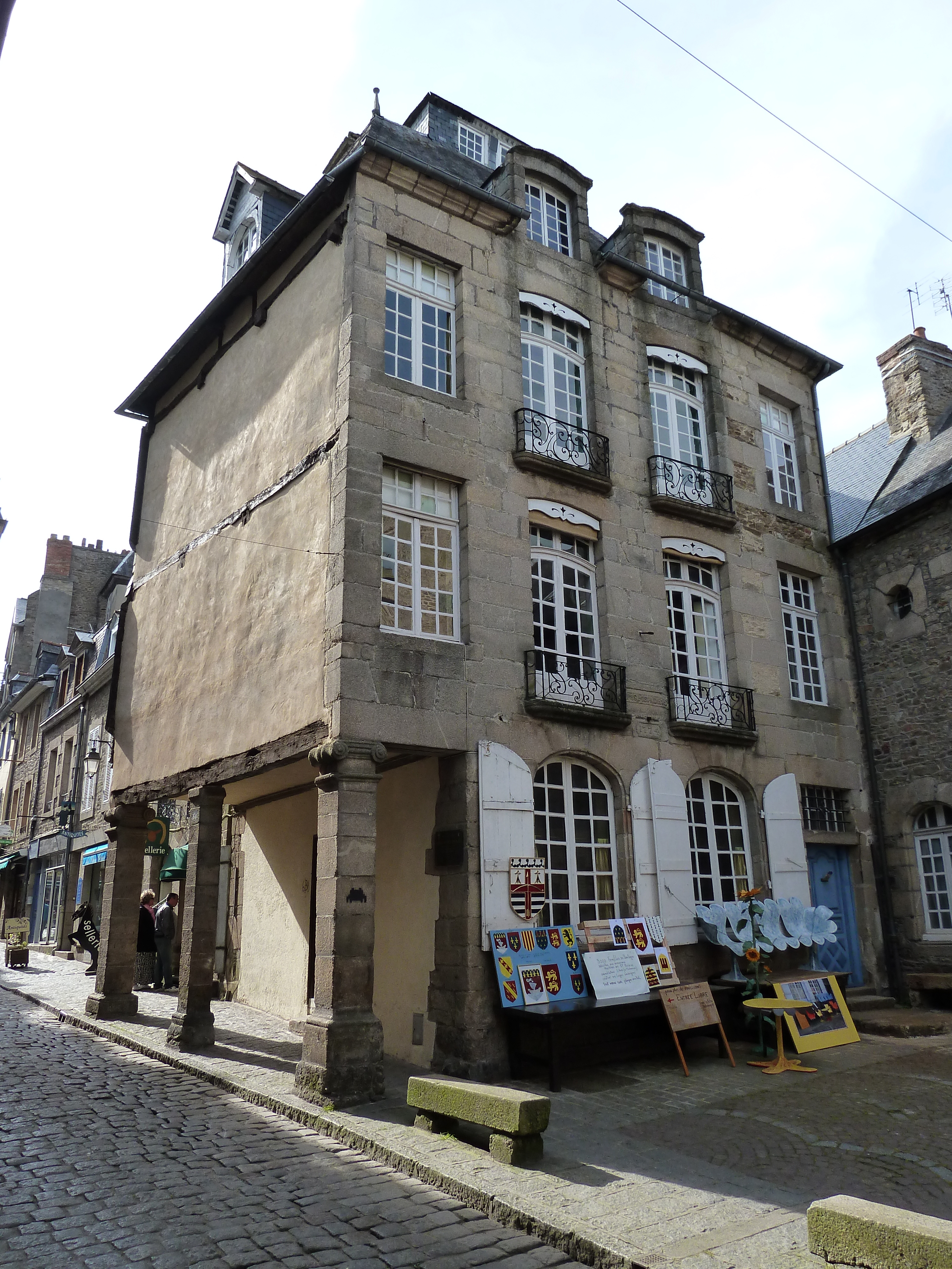 Picture France Dinan 2010-04 85 - Journey Dinan