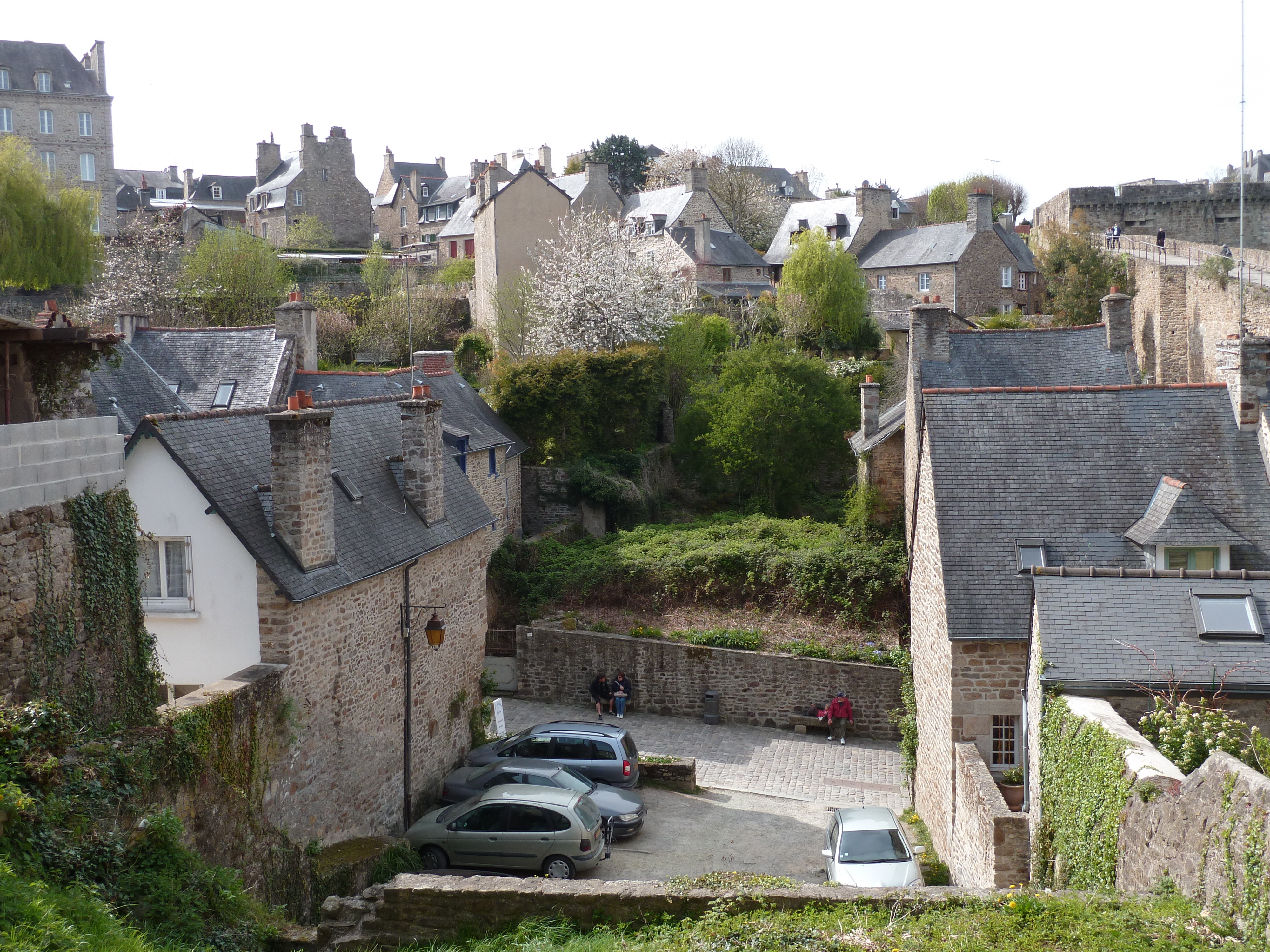 Picture France Dinan Dinan city walls 2010-04 41 - Center Dinan city walls