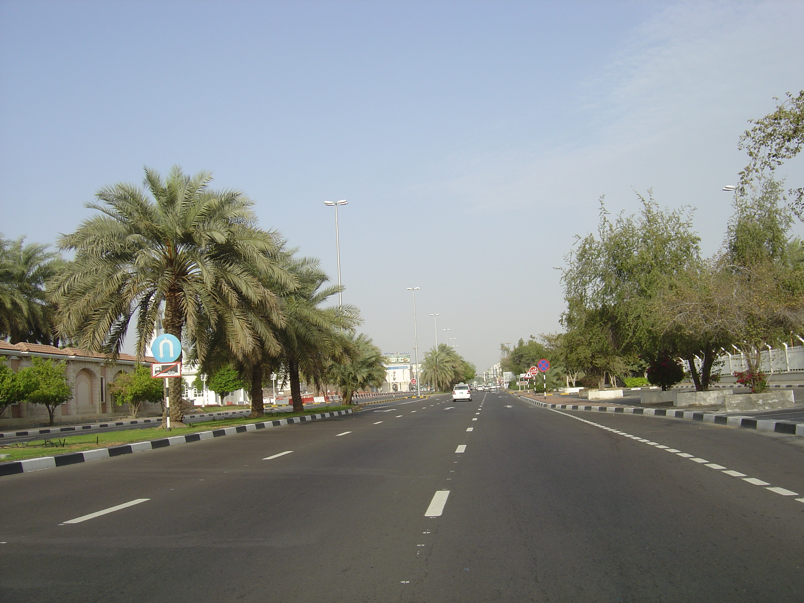 Picture United Arab Emirates Al Ain 2005-03 65 - Tours Al Ain