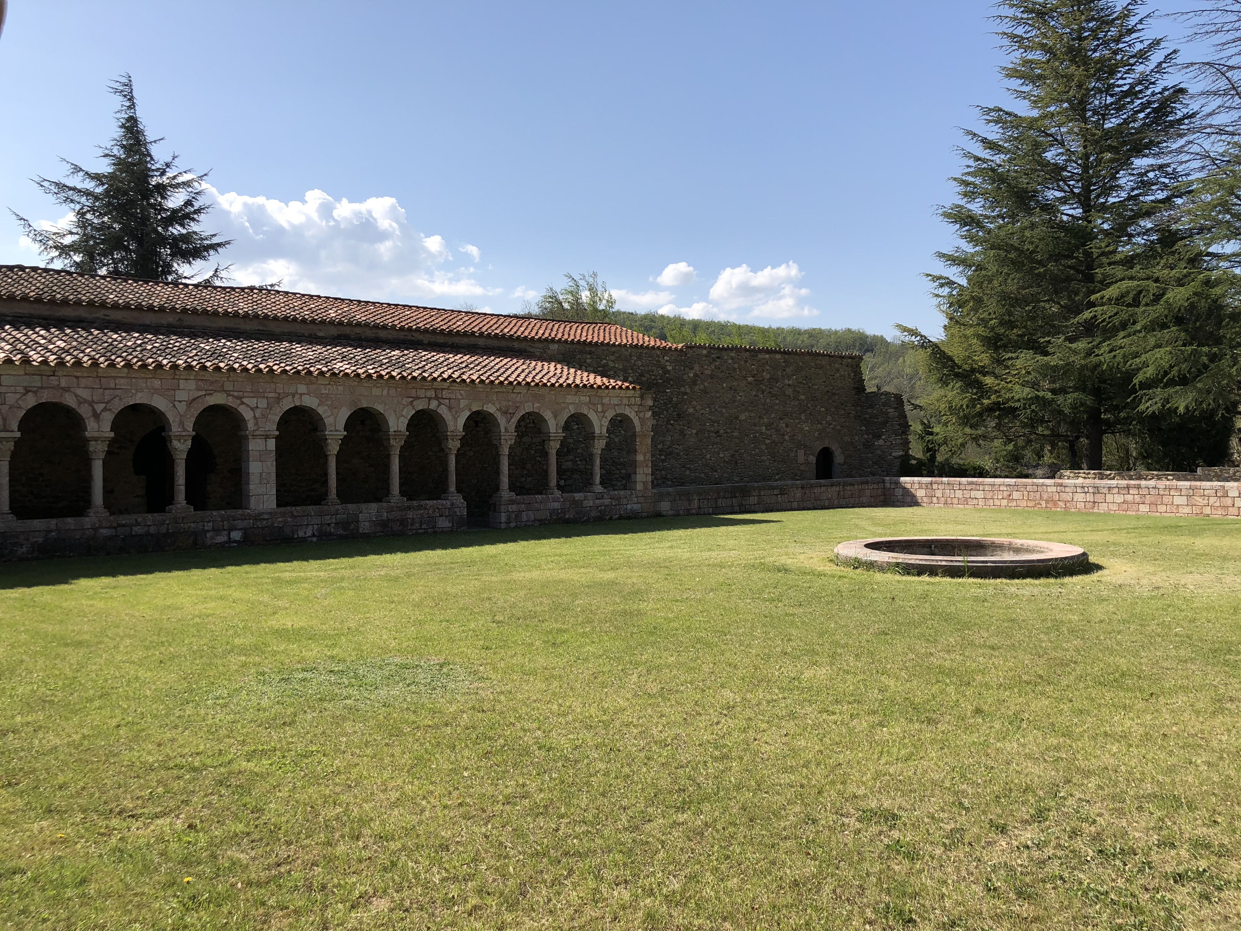 Picture France Abbaye Saint-Michel de Cuxa 2018-04 81 - Recreation Abbaye Saint-Michel de Cuxa