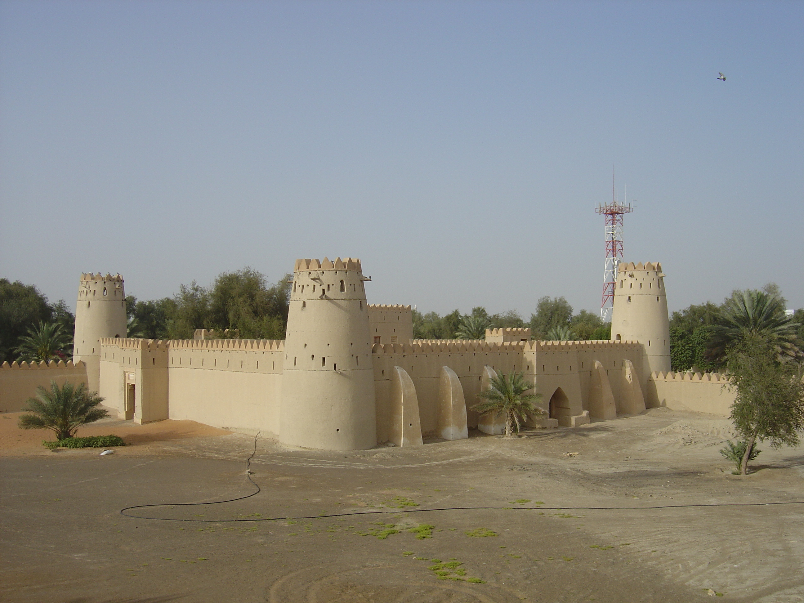 Picture United Arab Emirates Al Ain Jahli Fort 2005-03 21 - Tour Jahli Fort