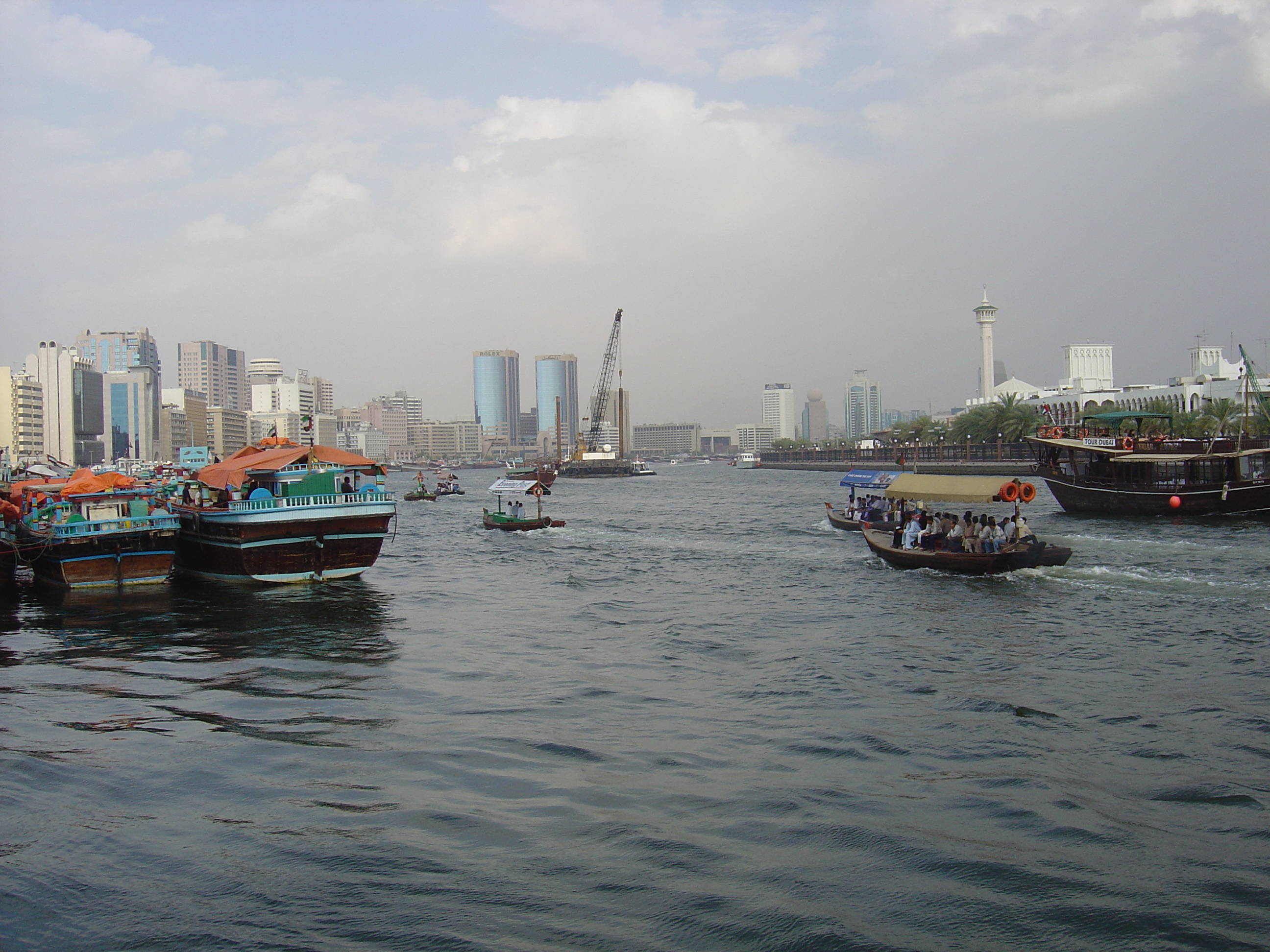 Picture United Arab Emirates Dubai 2005-03 32 - Discovery Dubai