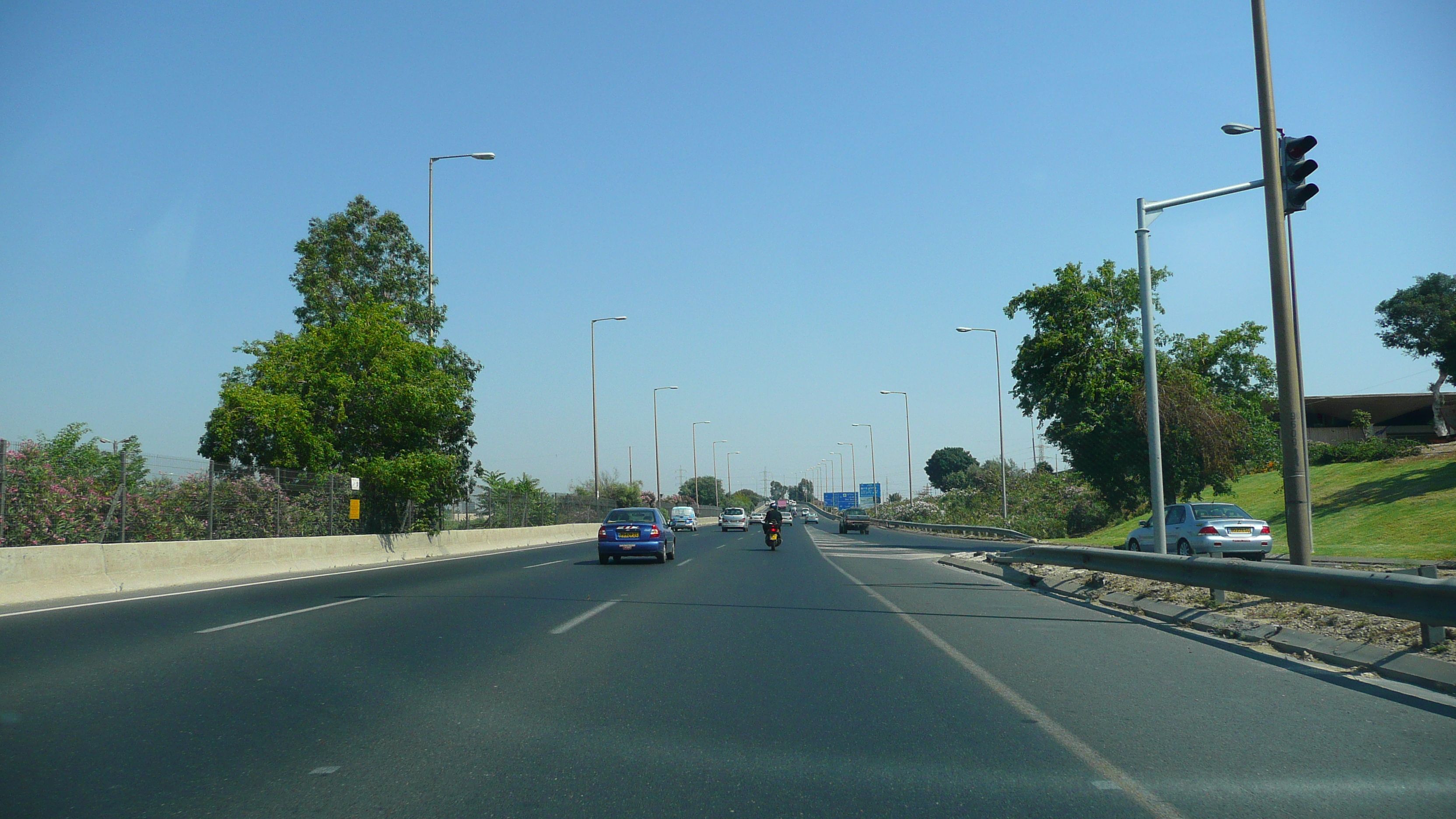 Picture Israel Tel Aviv to Ben Gurion Airport 2007-06 17 - Around Tel Aviv to Ben Gurion Airport