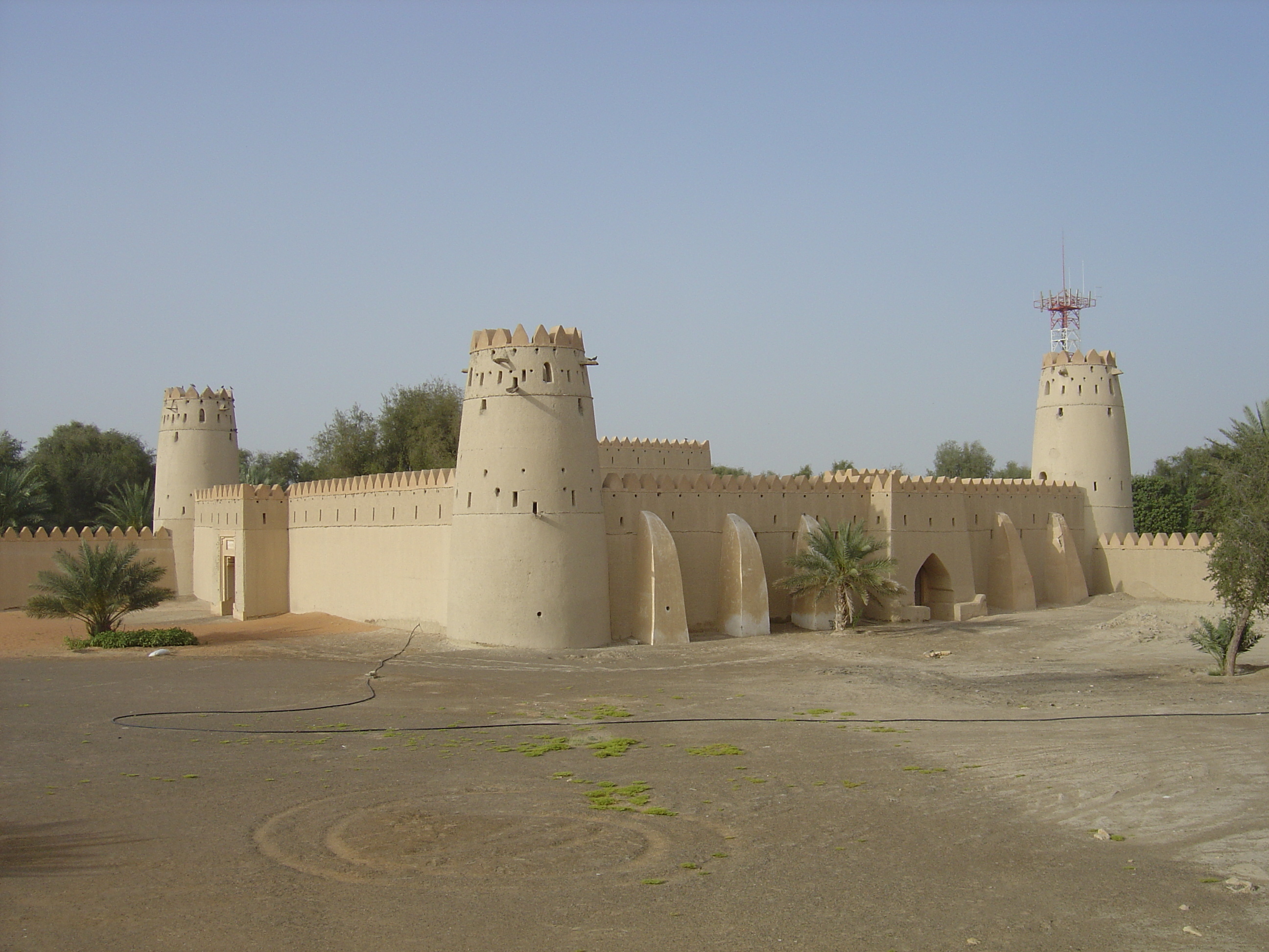 Picture United Arab Emirates Al Ain Jahli Fort 2005-03 24 - Tour Jahli Fort