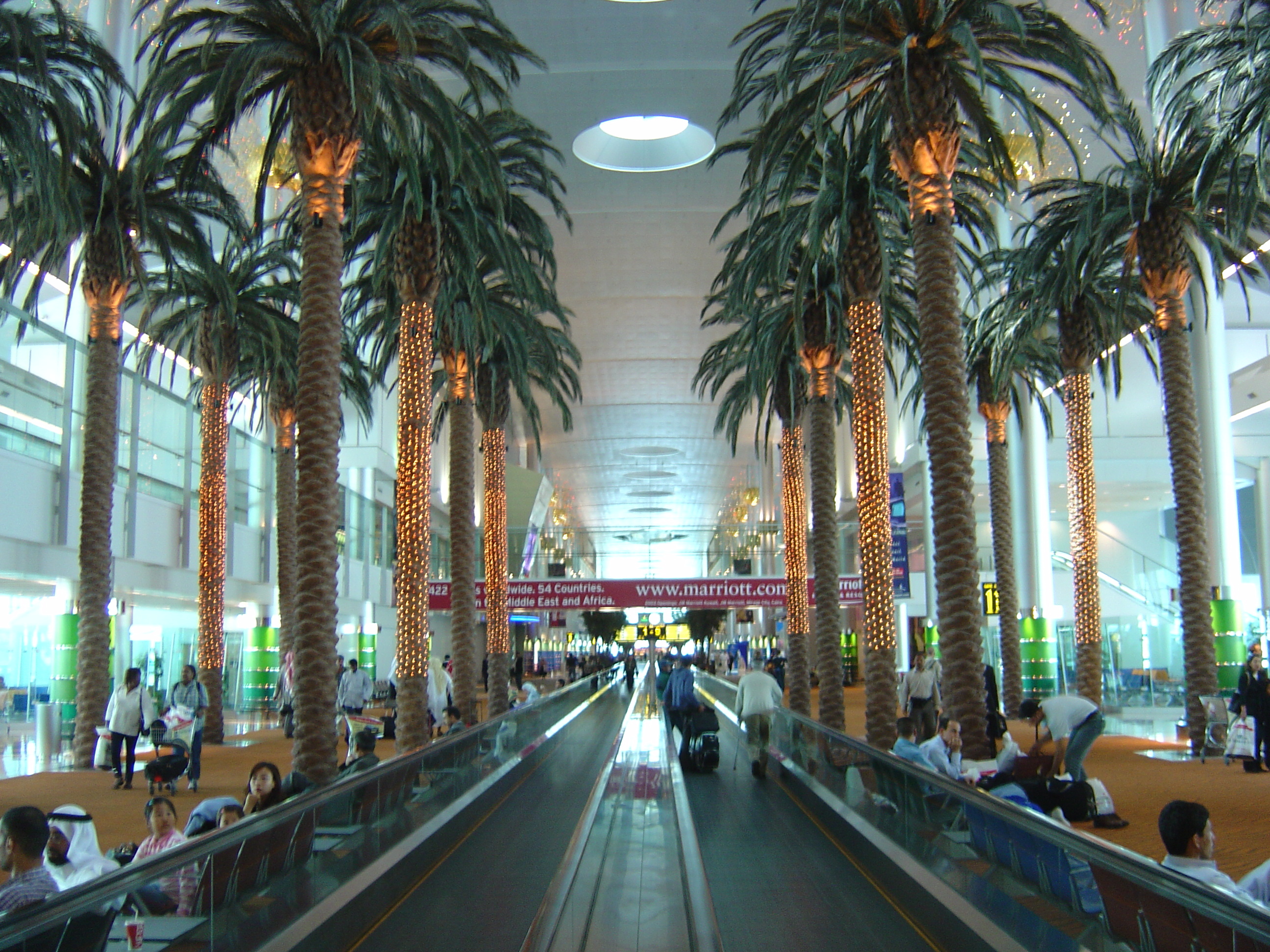 Picture United Arab Emirates Dubai Airport 2005-03 3 - Discovery Airport