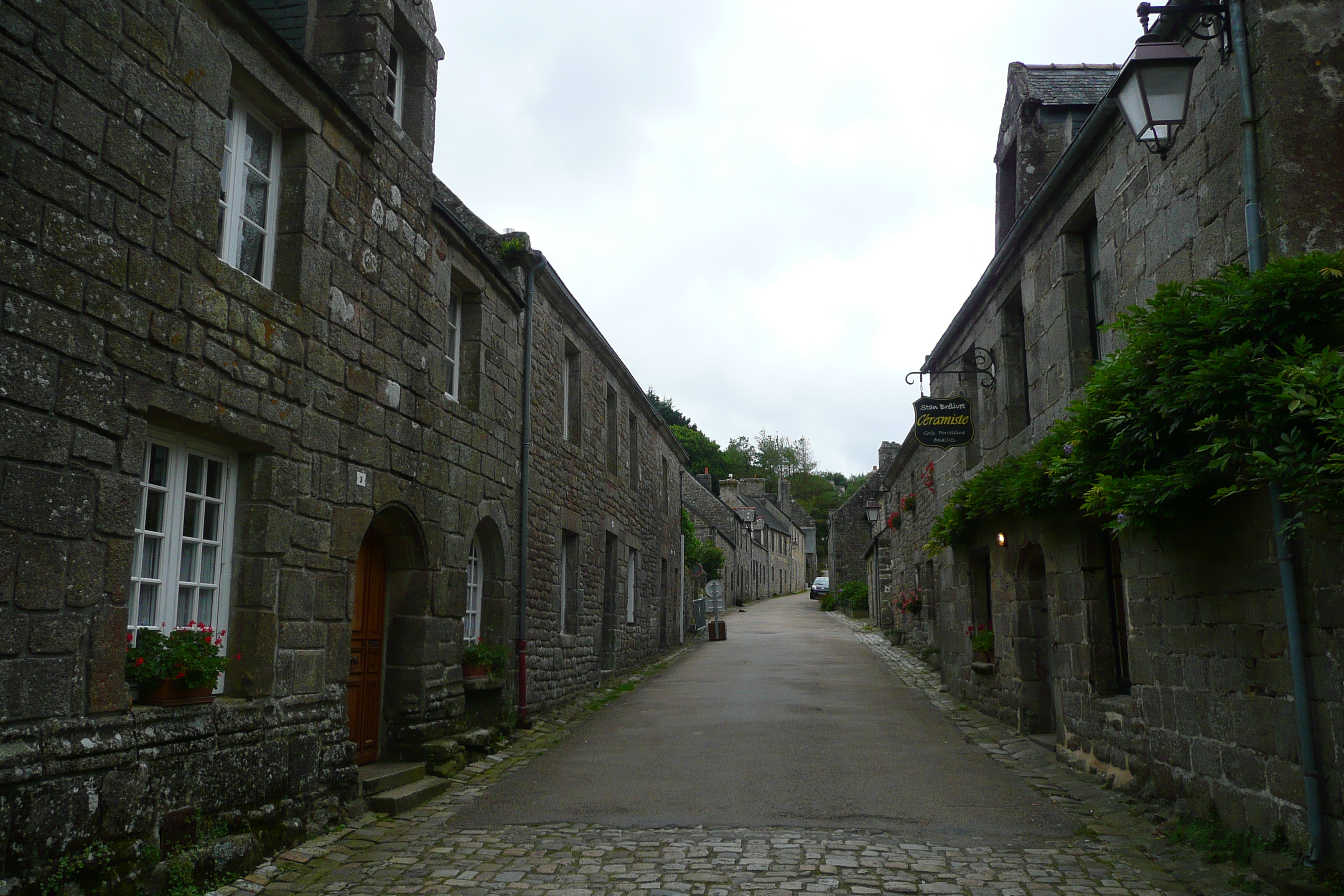 Picture France Locronan 2008-07 4 - Journey Locronan