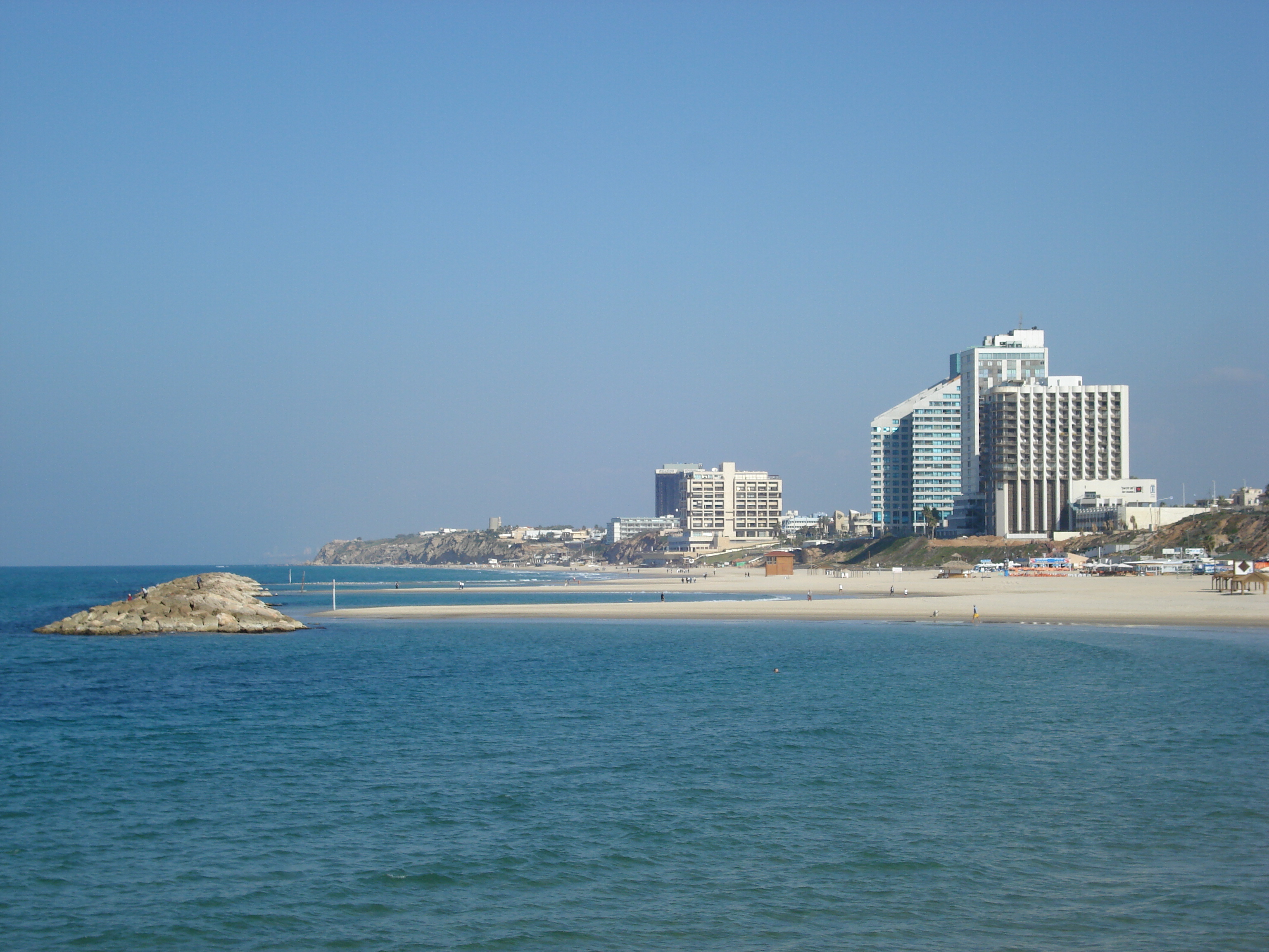 Picture Israel Herzliya 2006-12 62 - Tour Herzliya