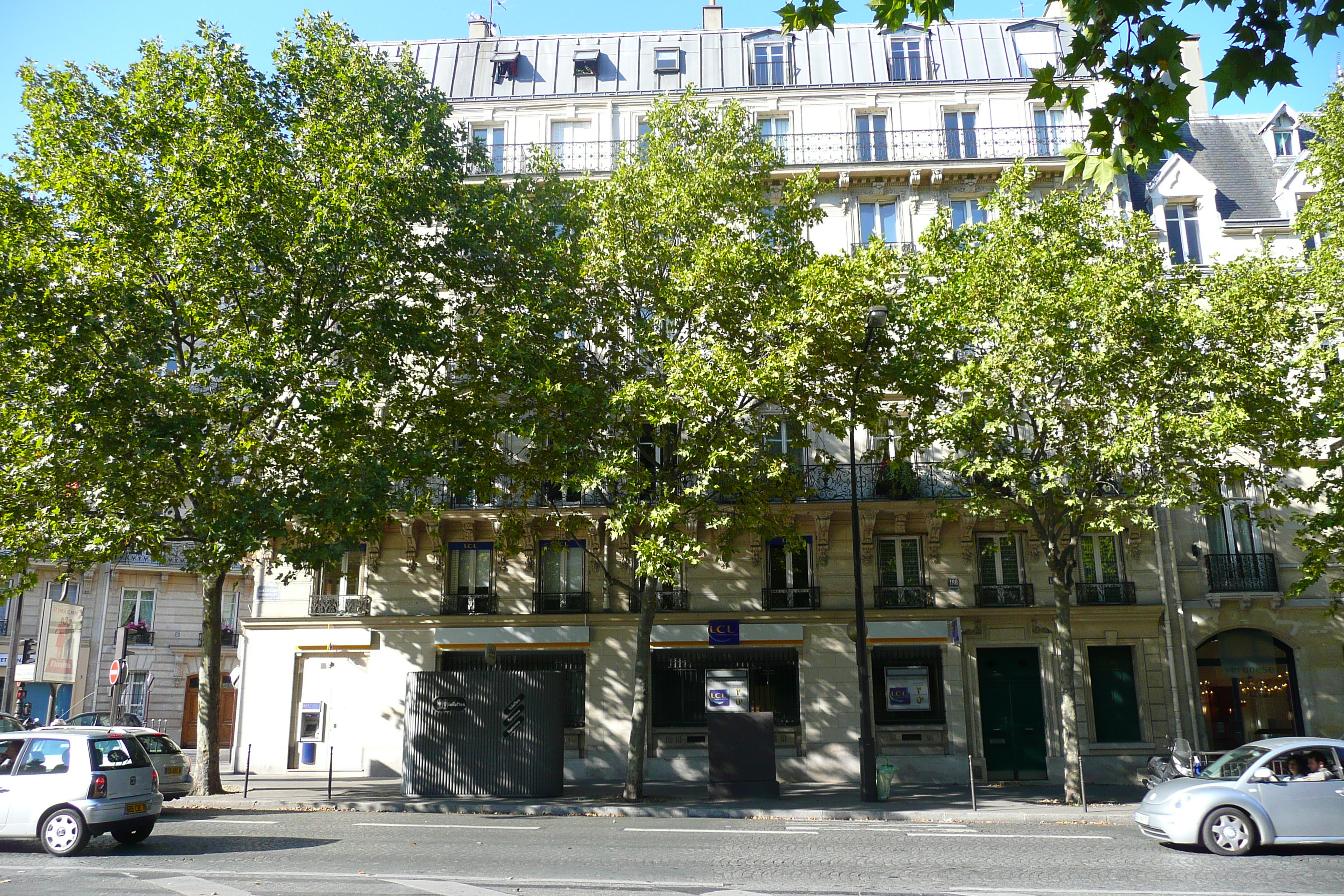 Picture France Paris Avenue de Friedland 2007-09 42 - Center Avenue de Friedland