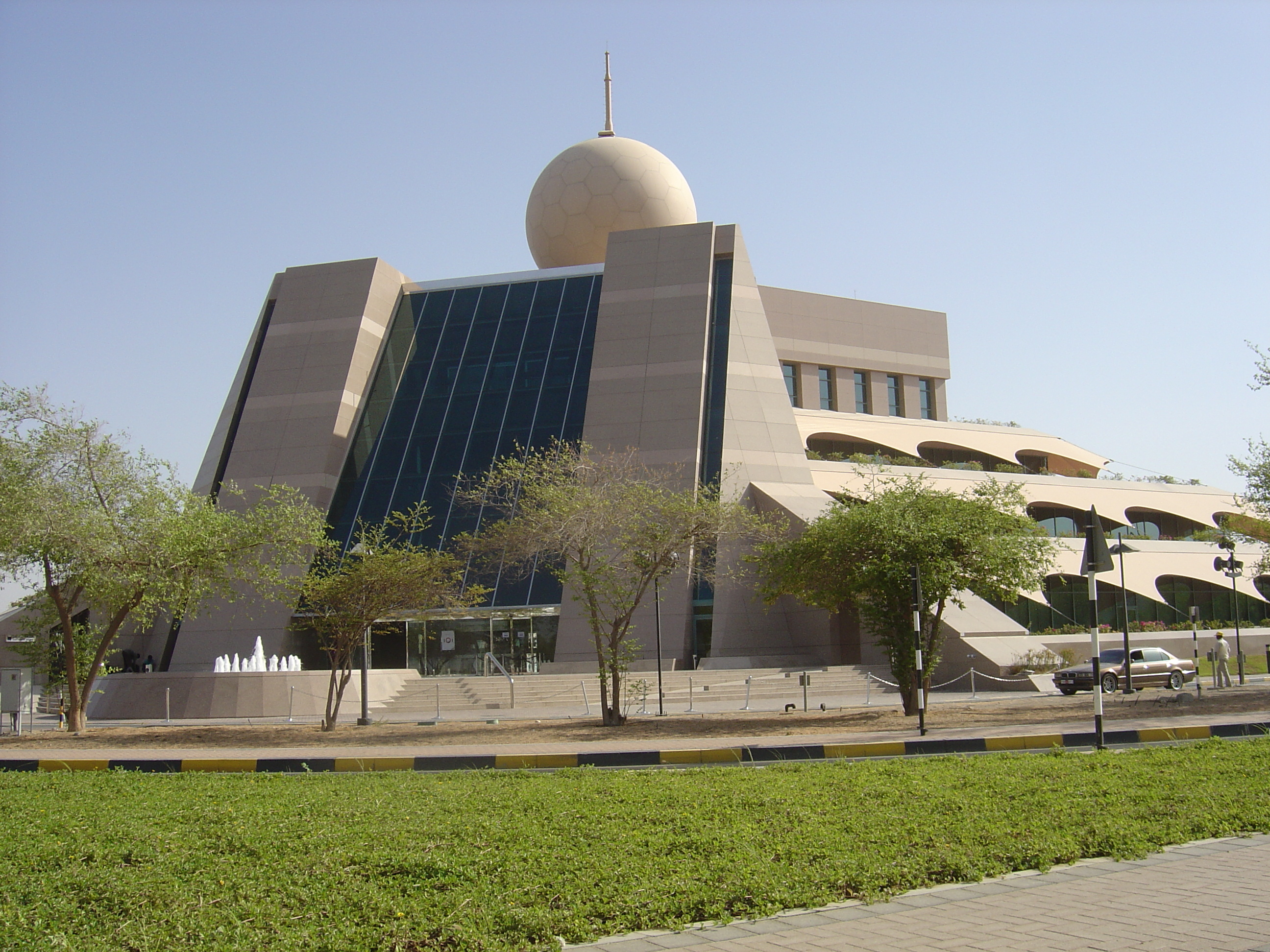 Picture United Arab Emirates Al Ain 2005-09 10 - Tour Al Ain