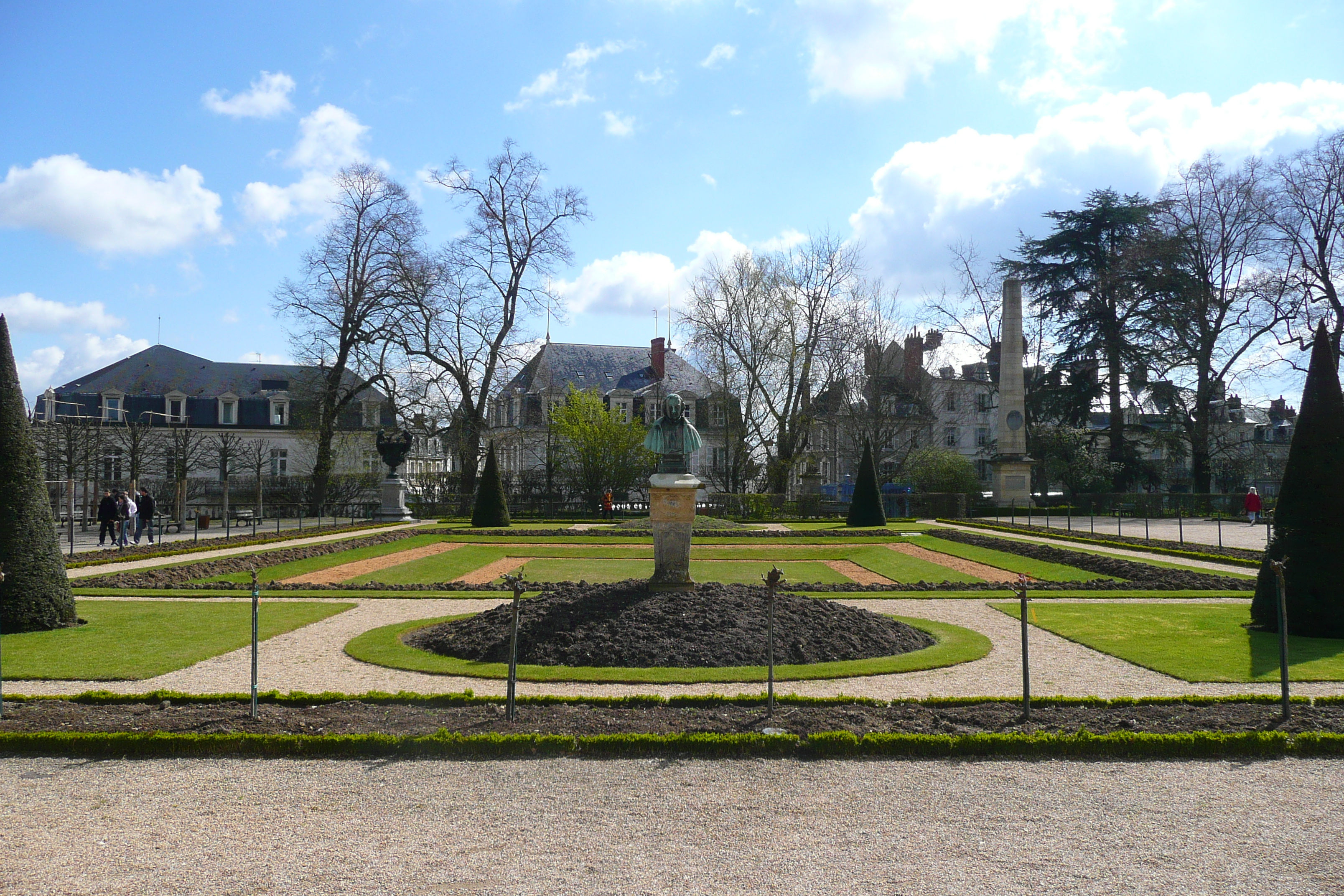 Picture France Bourges 2008-04 20 - Center Bourges