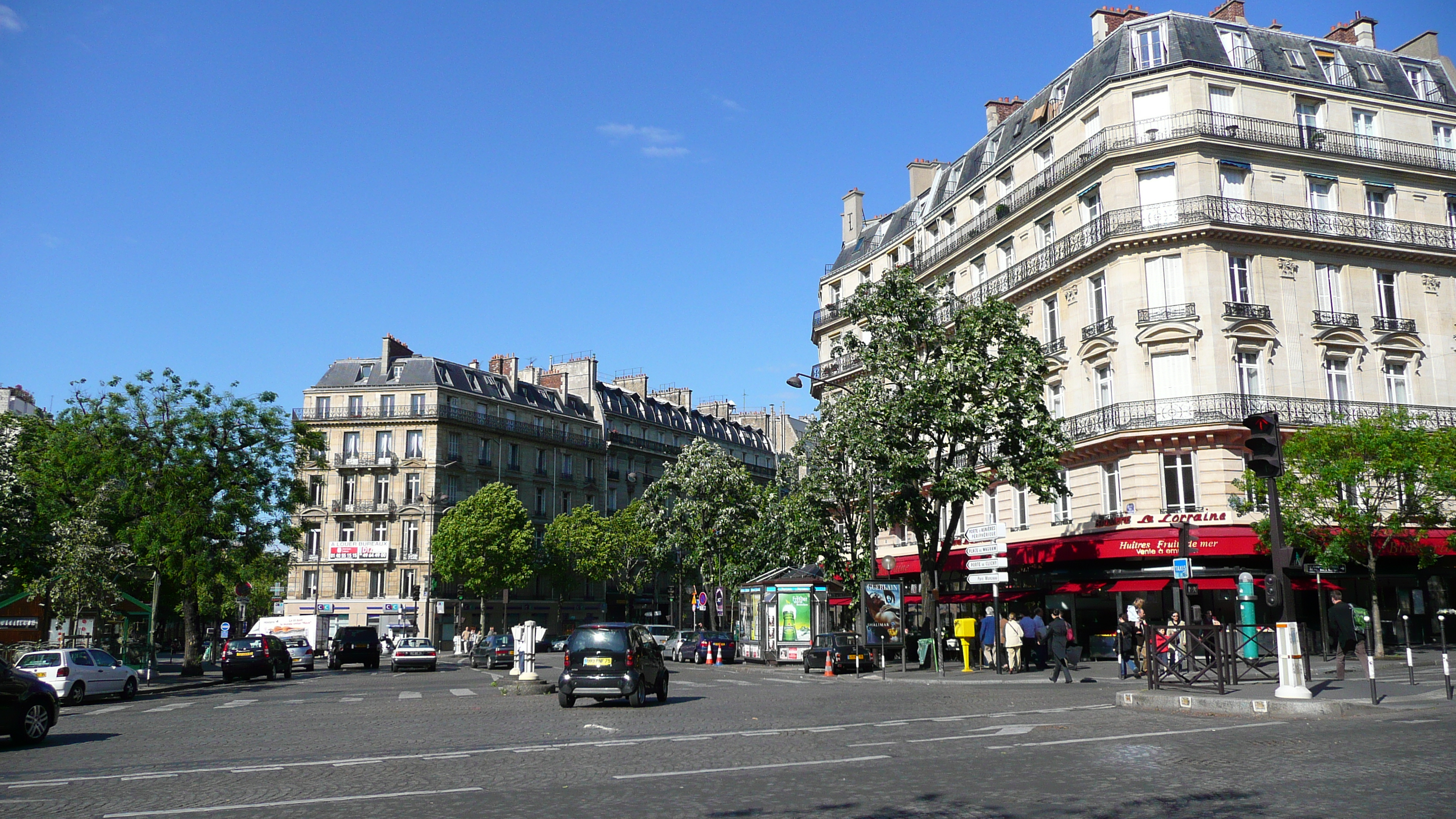 Picture France Paris Place des Ternes 2007-05 14 - Tour Place des Ternes