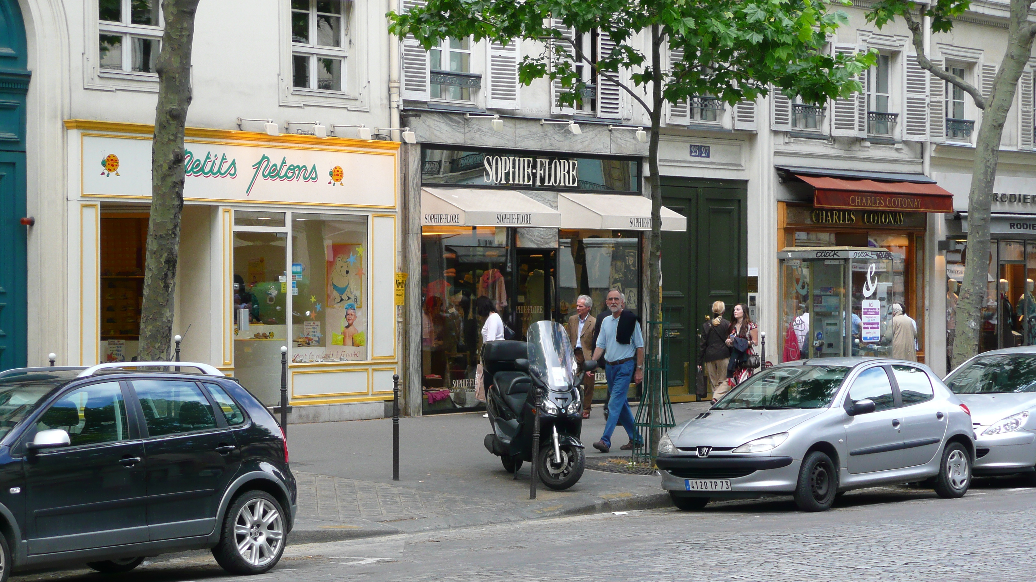 Picture France Paris 8th Arrondissement Rue Tronchet 2007-05 7 - Tours Rue Tronchet