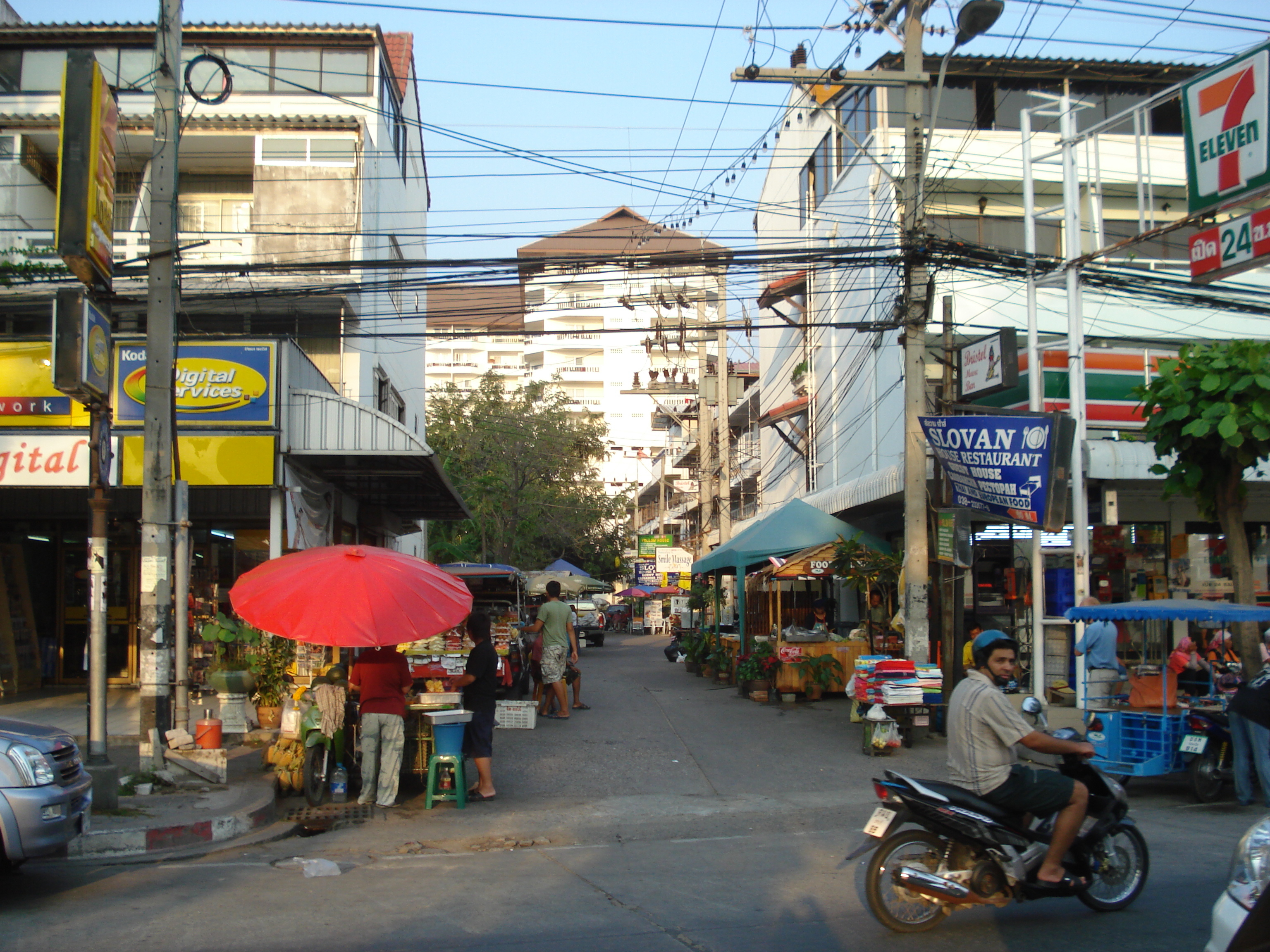 Picture Thailand Jomtien Jomtien Sainueng 2008-01 38 - Journey Jomtien Sainueng