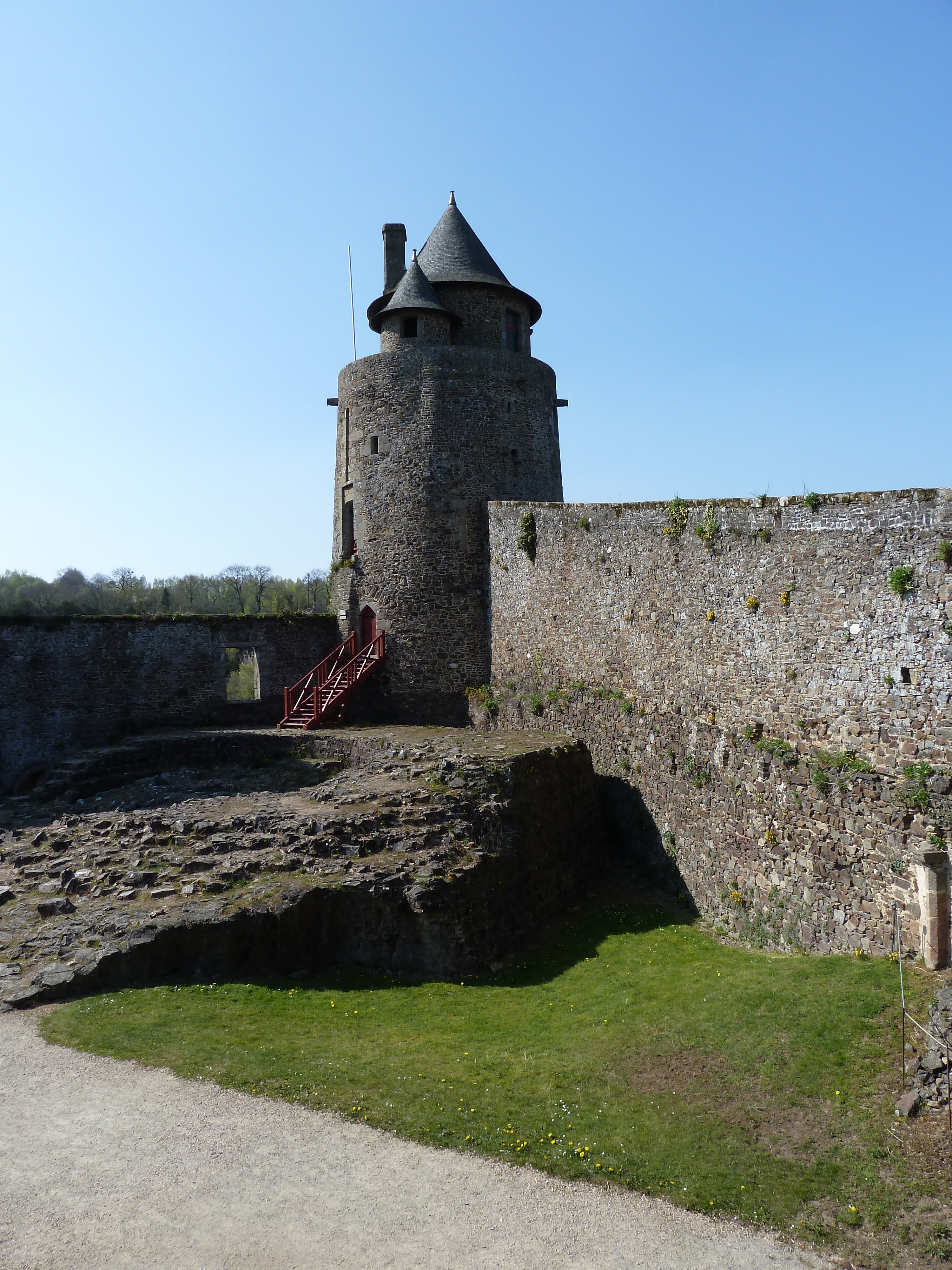 Picture France Fougeres 2010-04 10 - Around Fougeres