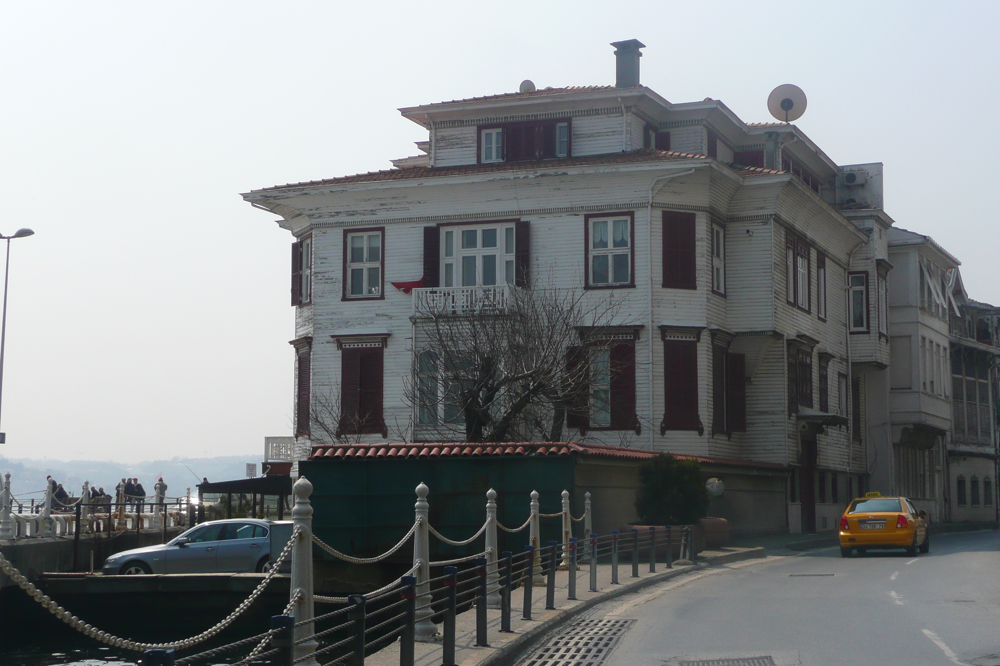 Picture Turkey Istanbul Bosphorus 2009-04 2 - History Bosphorus