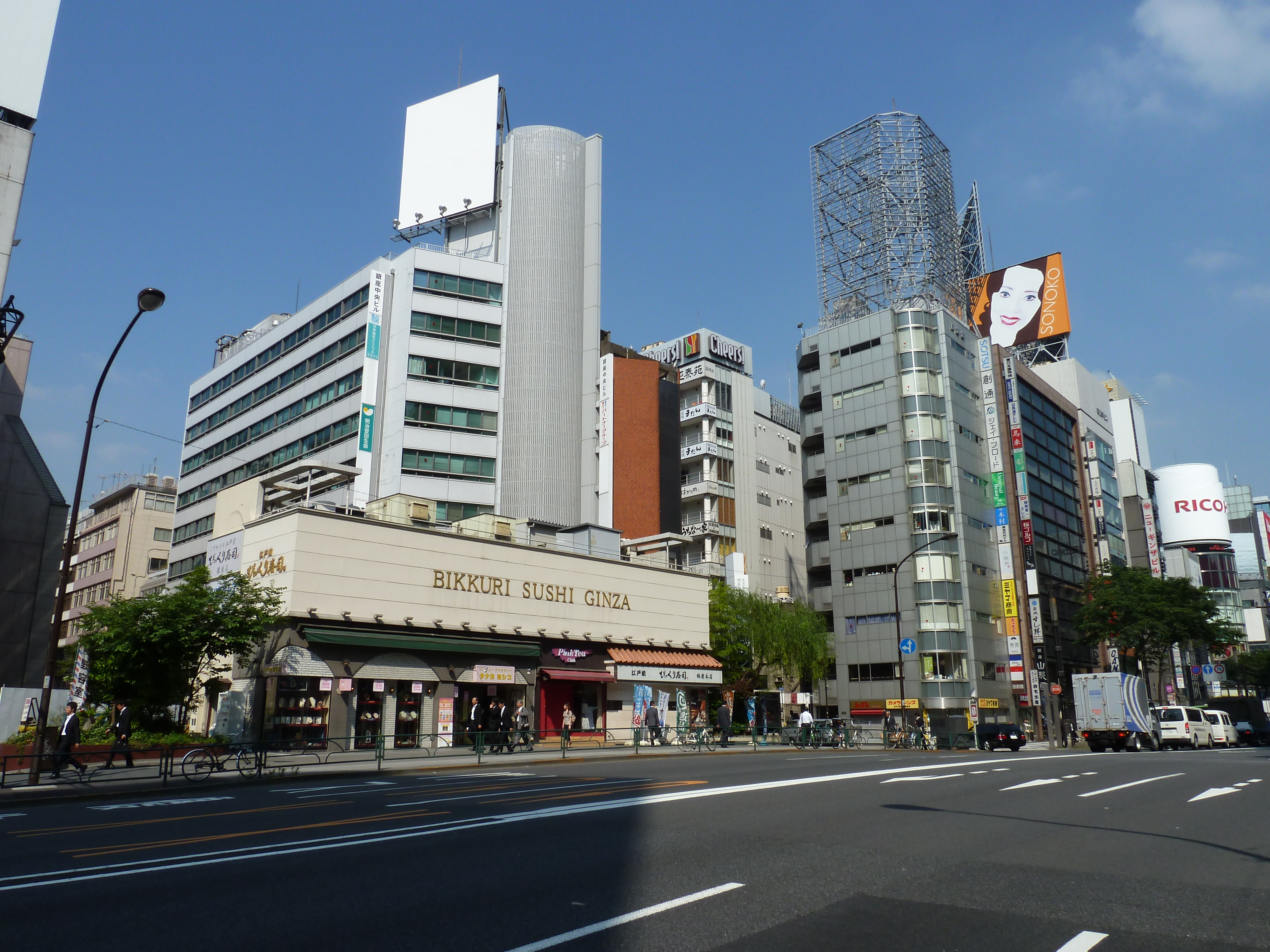 Picture Japan Tokyo Ginza 2010-06 64 - Recreation Ginza