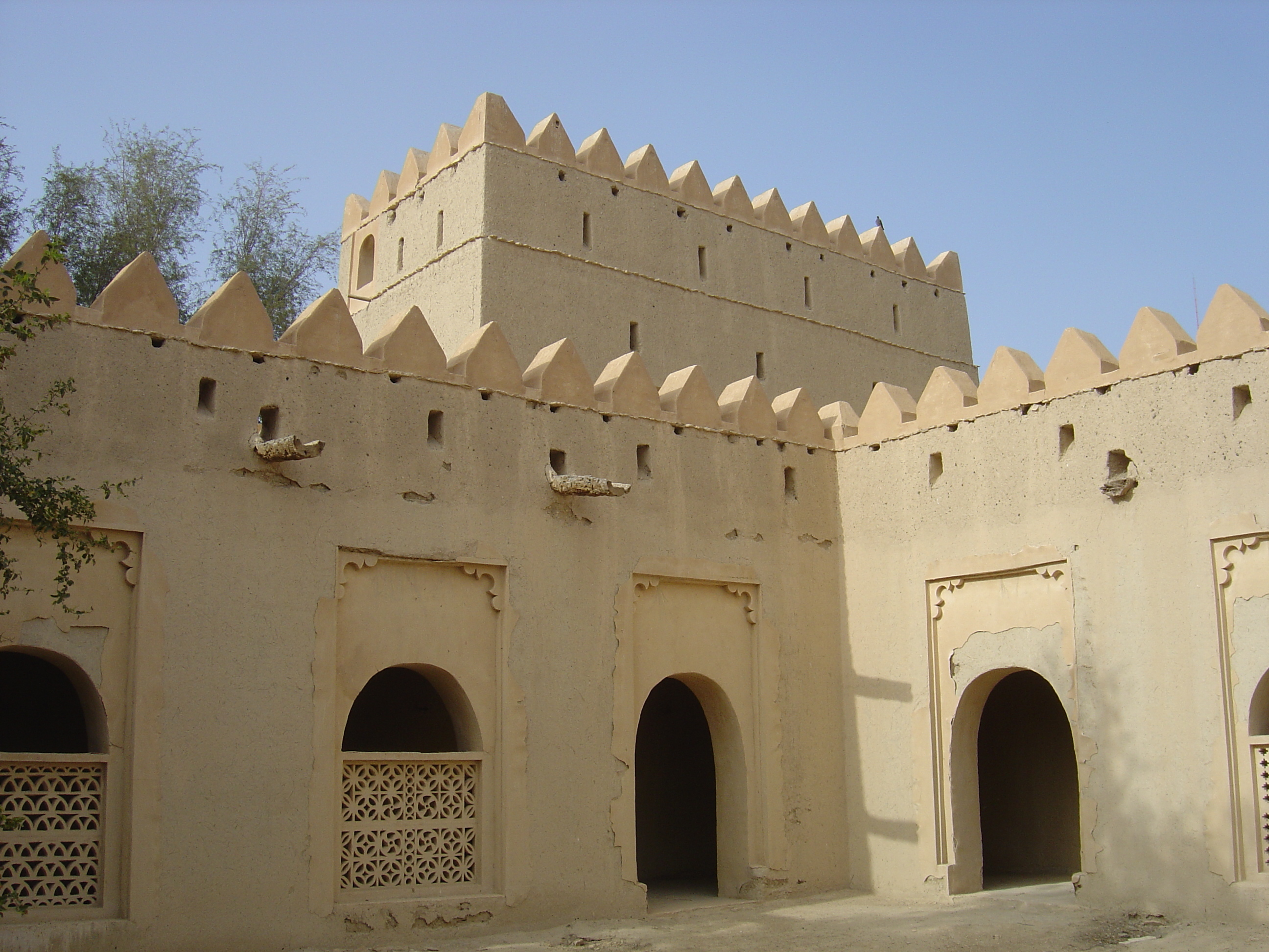 Picture United Arab Emirates Al Ain Jahli Fort 2005-03 25 - Tour Jahli Fort