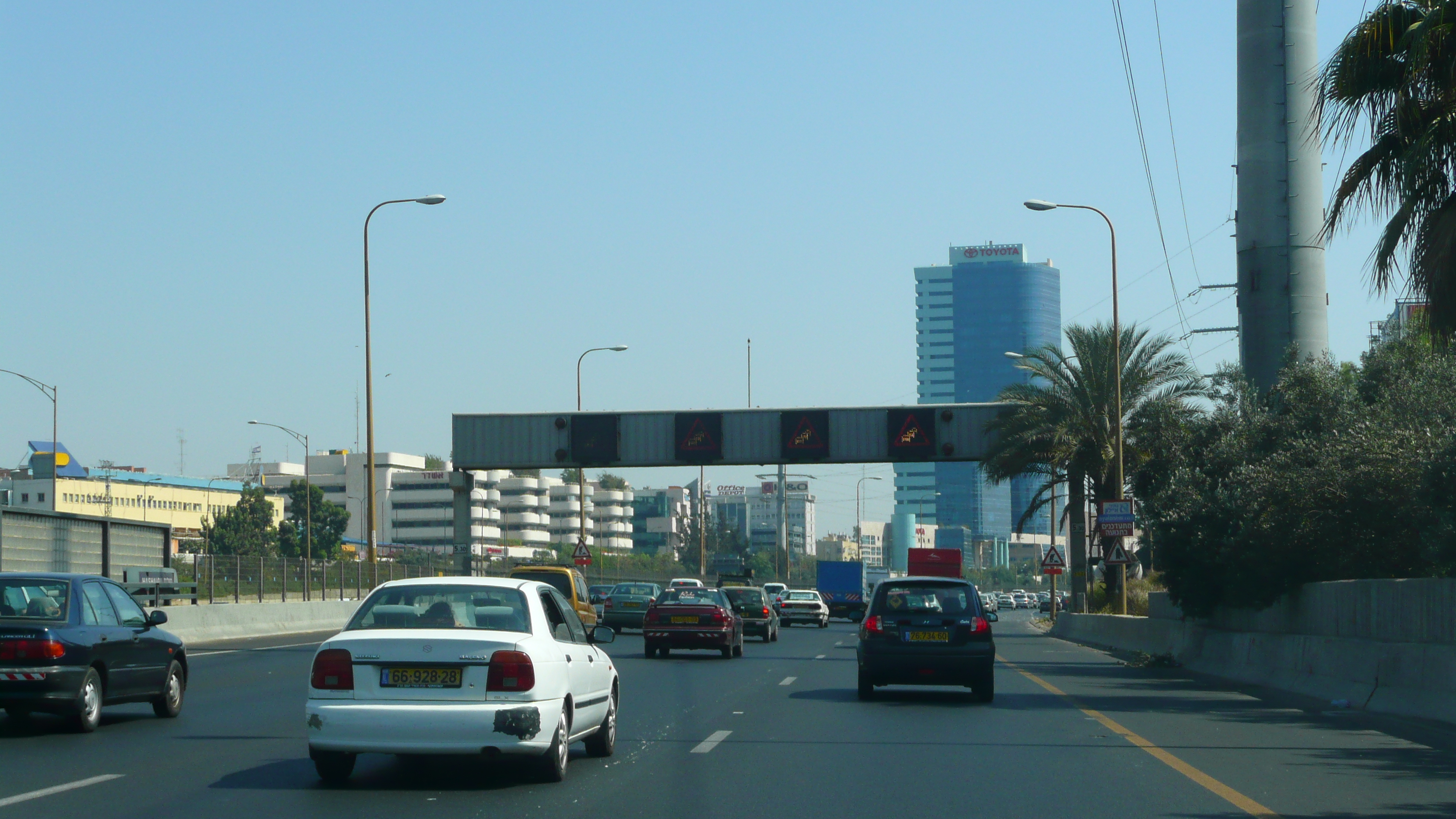 Picture Israel Tel Aviv to Ben Gurion Airport 2007-06 73 - History Tel Aviv to Ben Gurion Airport