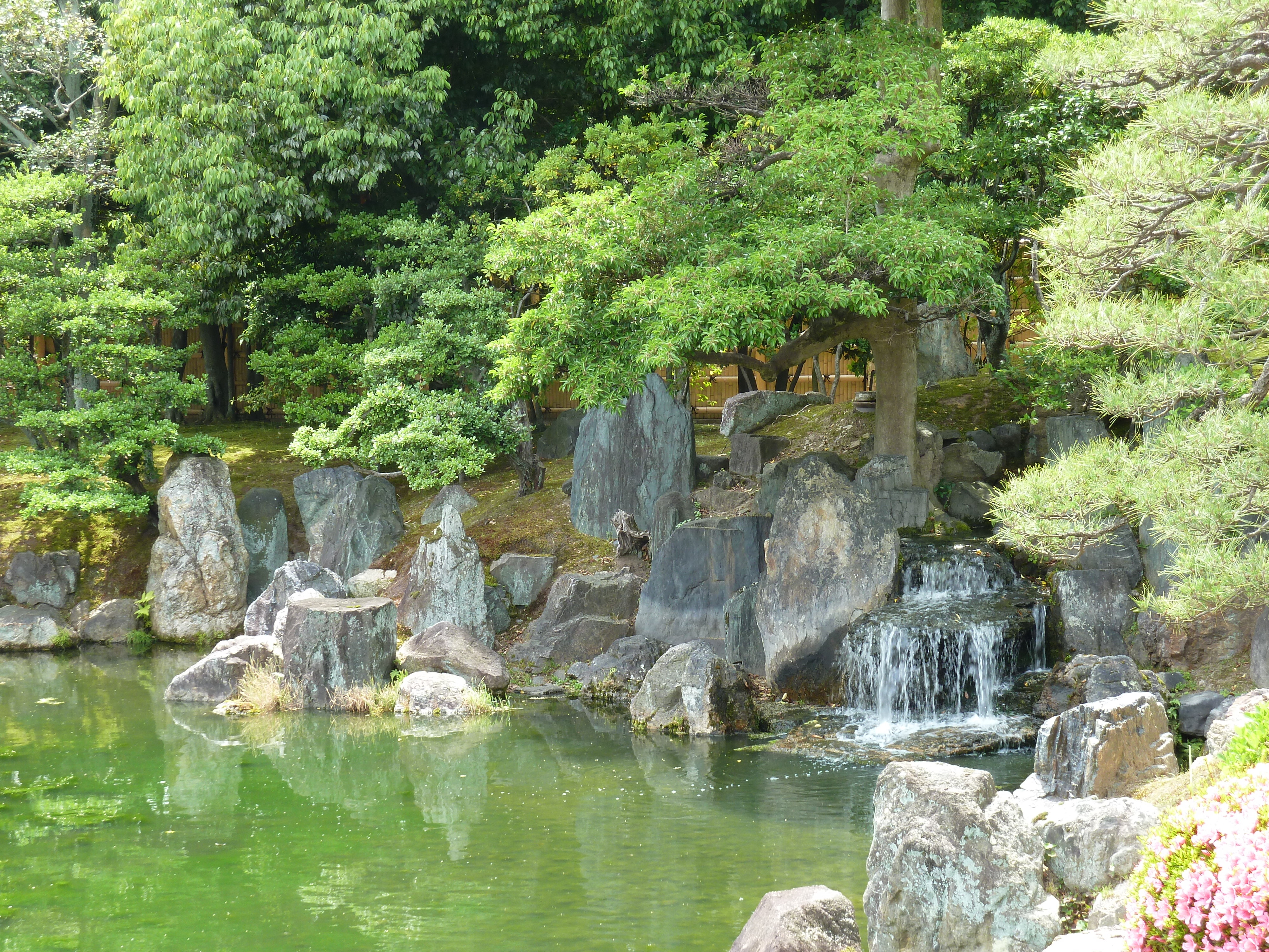 Picture Japan Kyoto Nijo Castle Ninomaru Garden 2010-06 17 - Center Ninomaru Garden