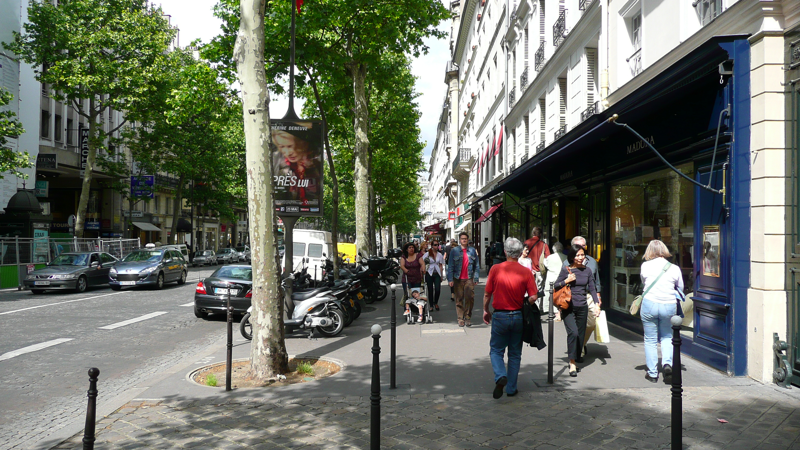 Picture France Paris 8th Arrondissement Rue Tronchet 2007-05 15 - History Rue Tronchet