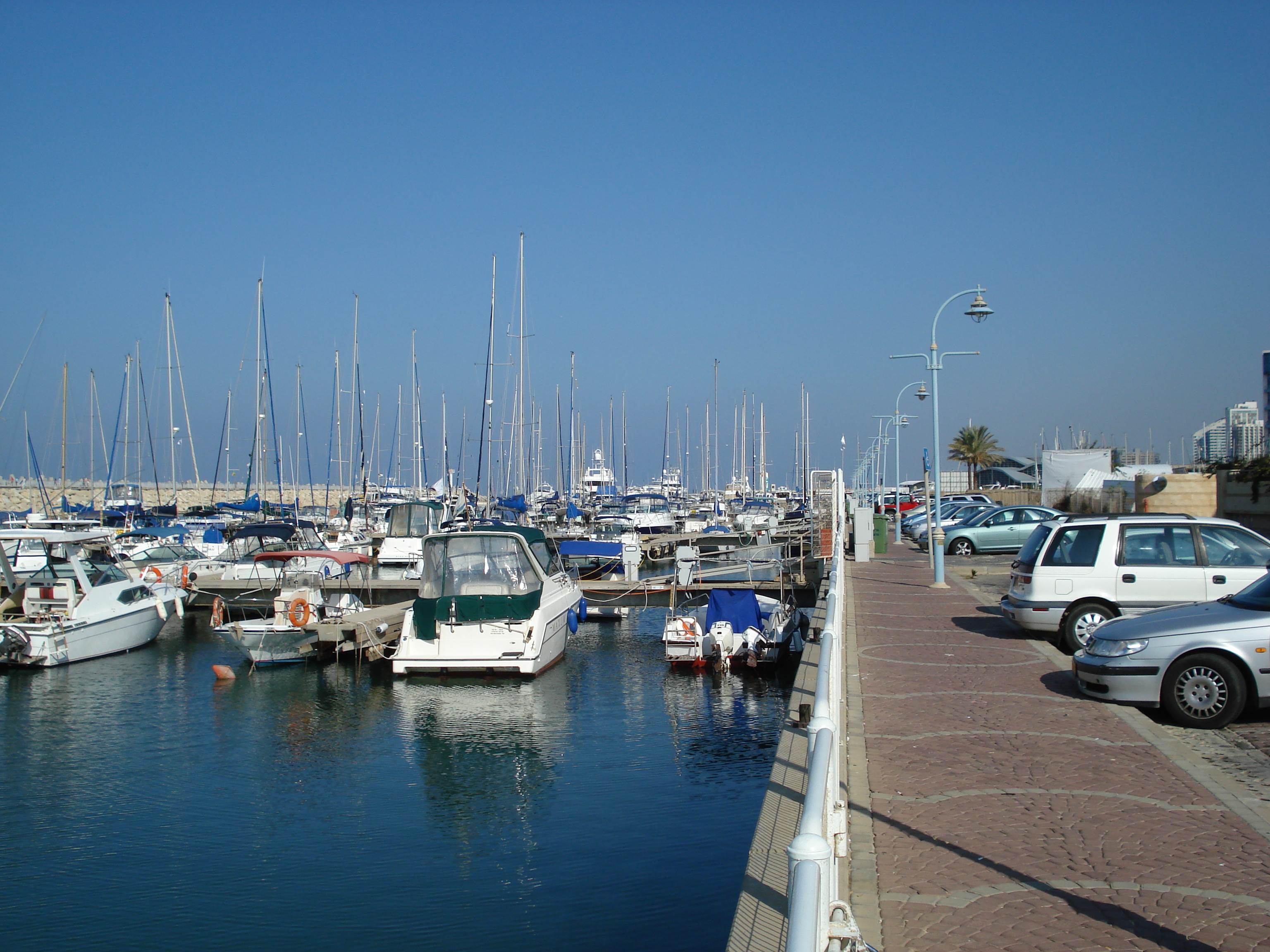 Picture Israel Herzliya 2006-12 25 - Tours Herzliya