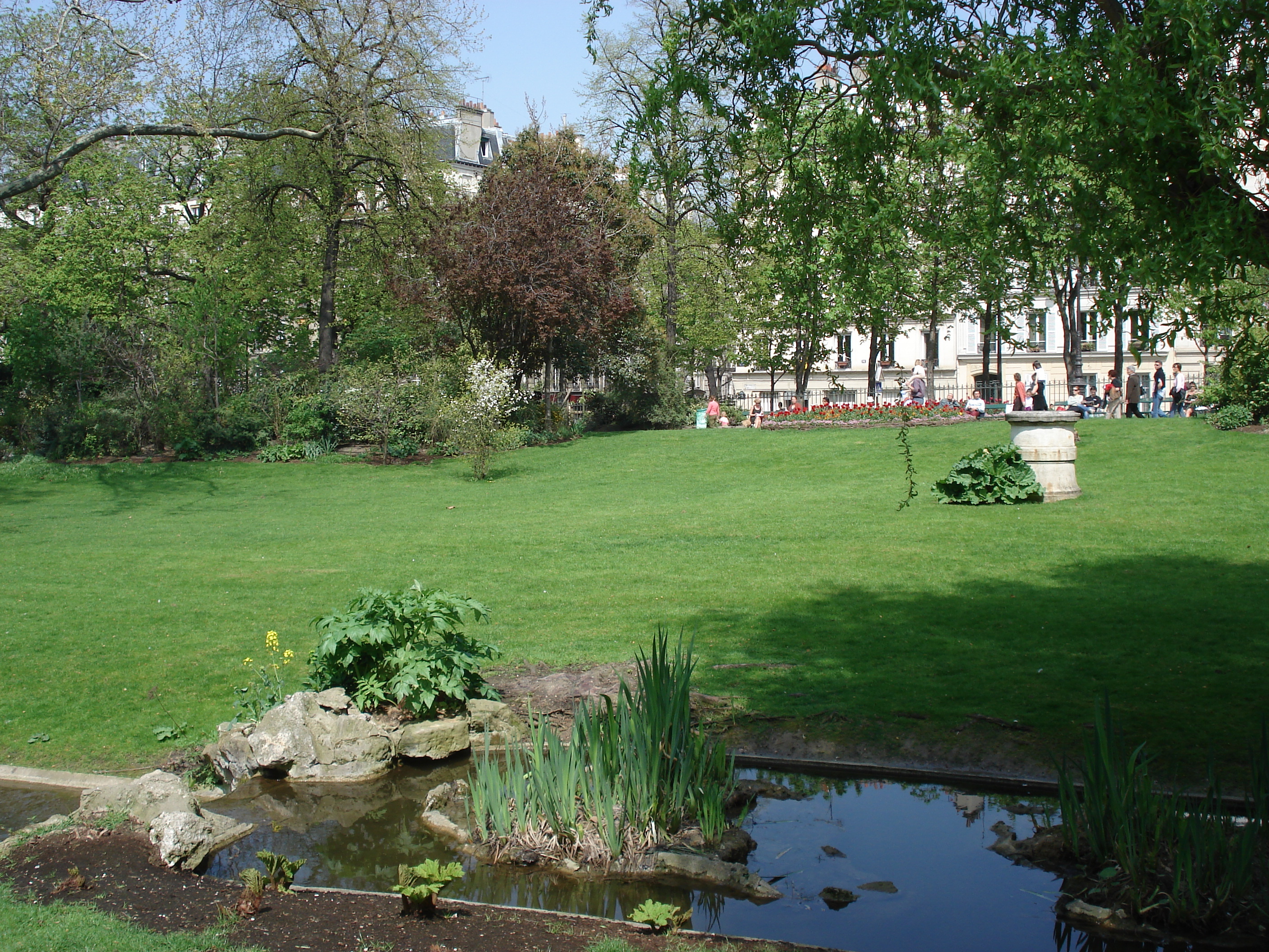 Picture France Paris Square des Batignolles 2006-04 8 - Discovery Square des Batignolles