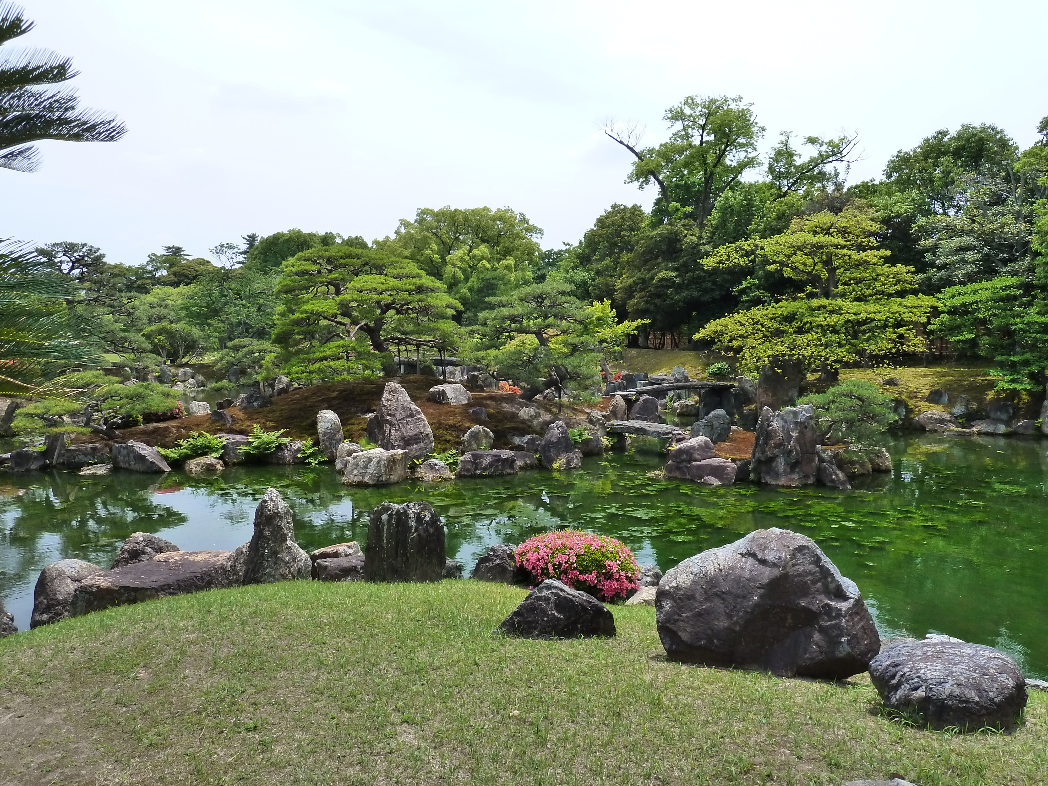 Picture Japan Kyoto Nijo Castle Ninomaru Garden 2010-06 9 - Center Ninomaru Garden