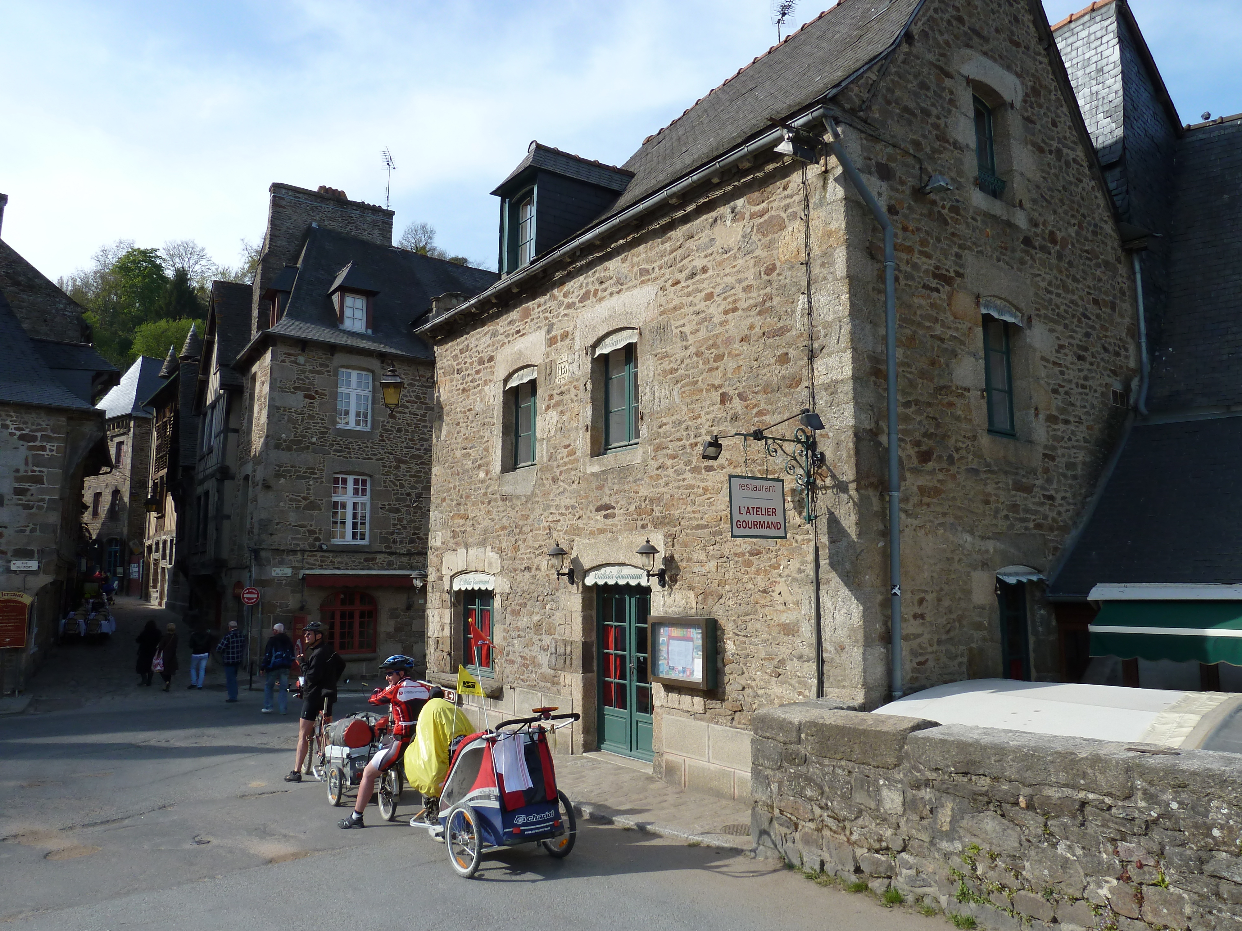 Picture France Dinan Dinan Riverside 2010-04 30 - Tours Dinan Riverside