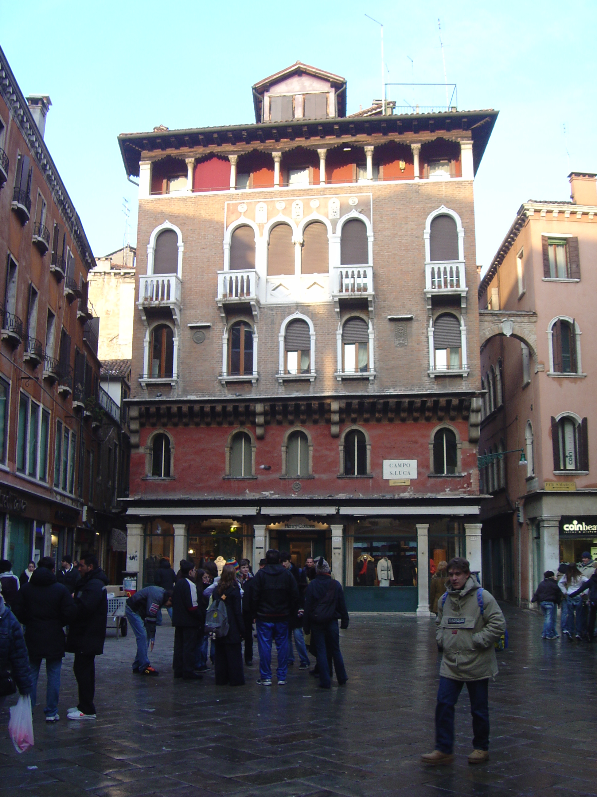 Picture Italy Venice 2005-03 60 - Around Venice