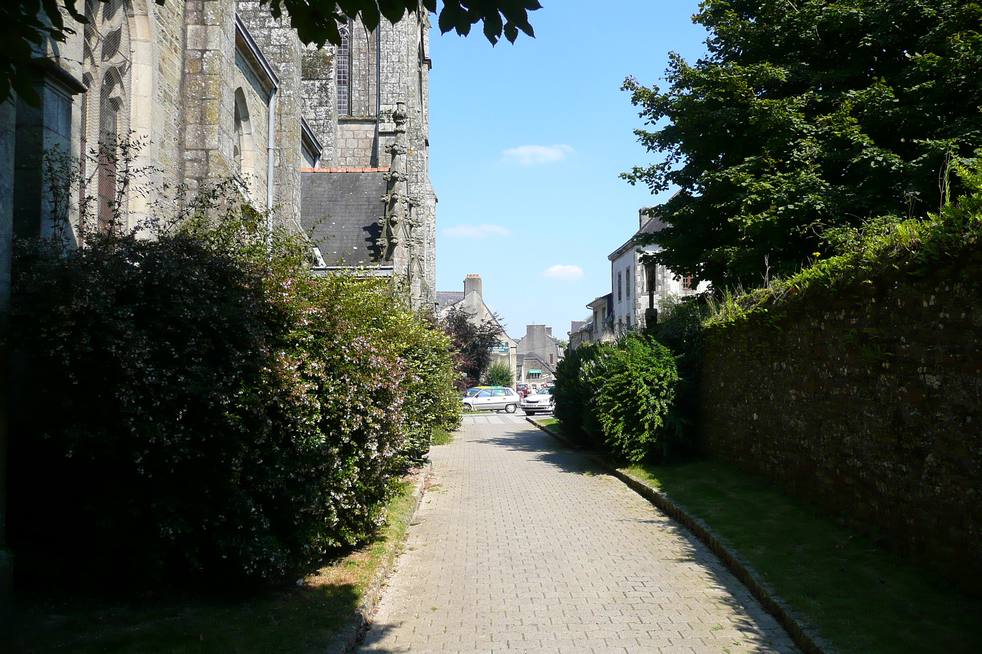 Picture France Brittany roads 2007-08 87 - History Brittany roads