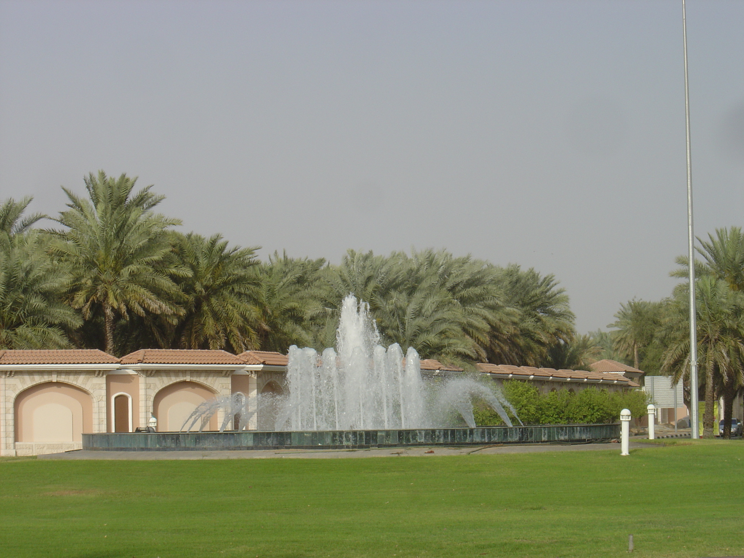 Picture United Arab Emirates Al Ain 2005-03 22 - Center Al Ain