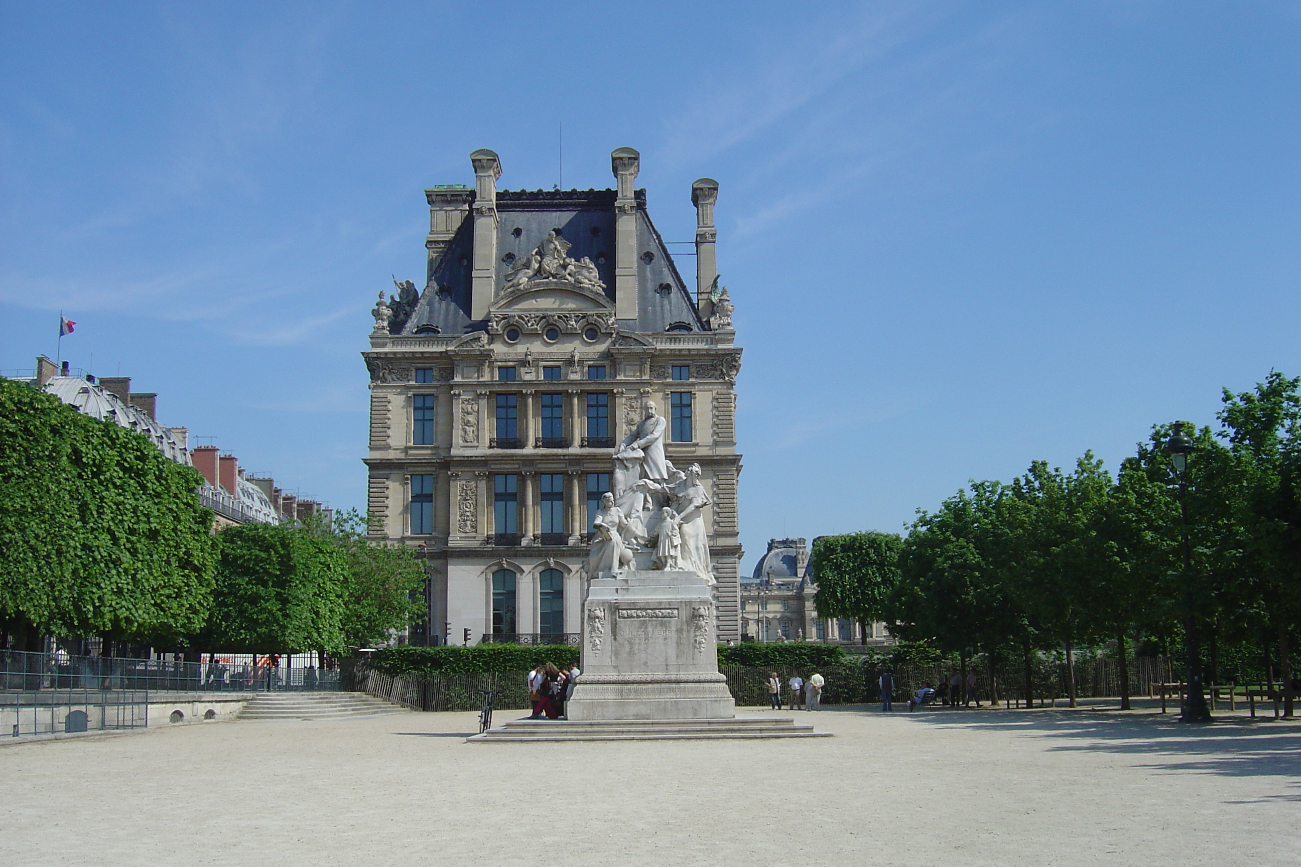 Picture France Paris Garden of Tuileries 2007-05 386 - Journey Garden of Tuileries