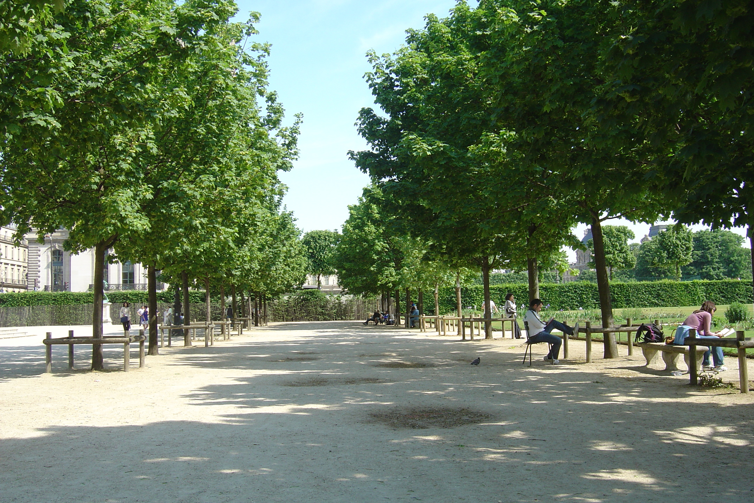 Picture France Paris Garden of Tuileries 2007-05 19 - History Garden of Tuileries