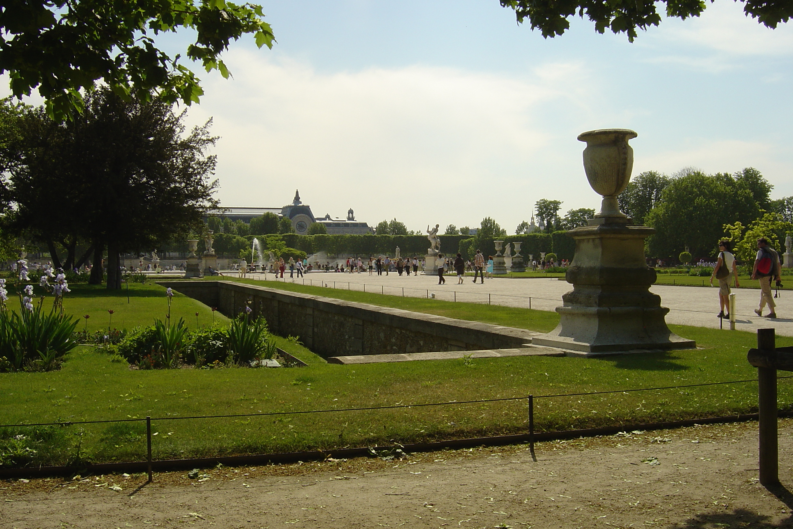 Picture France Paris Garden of Tuileries 2007-05 14 - Tour Garden of Tuileries