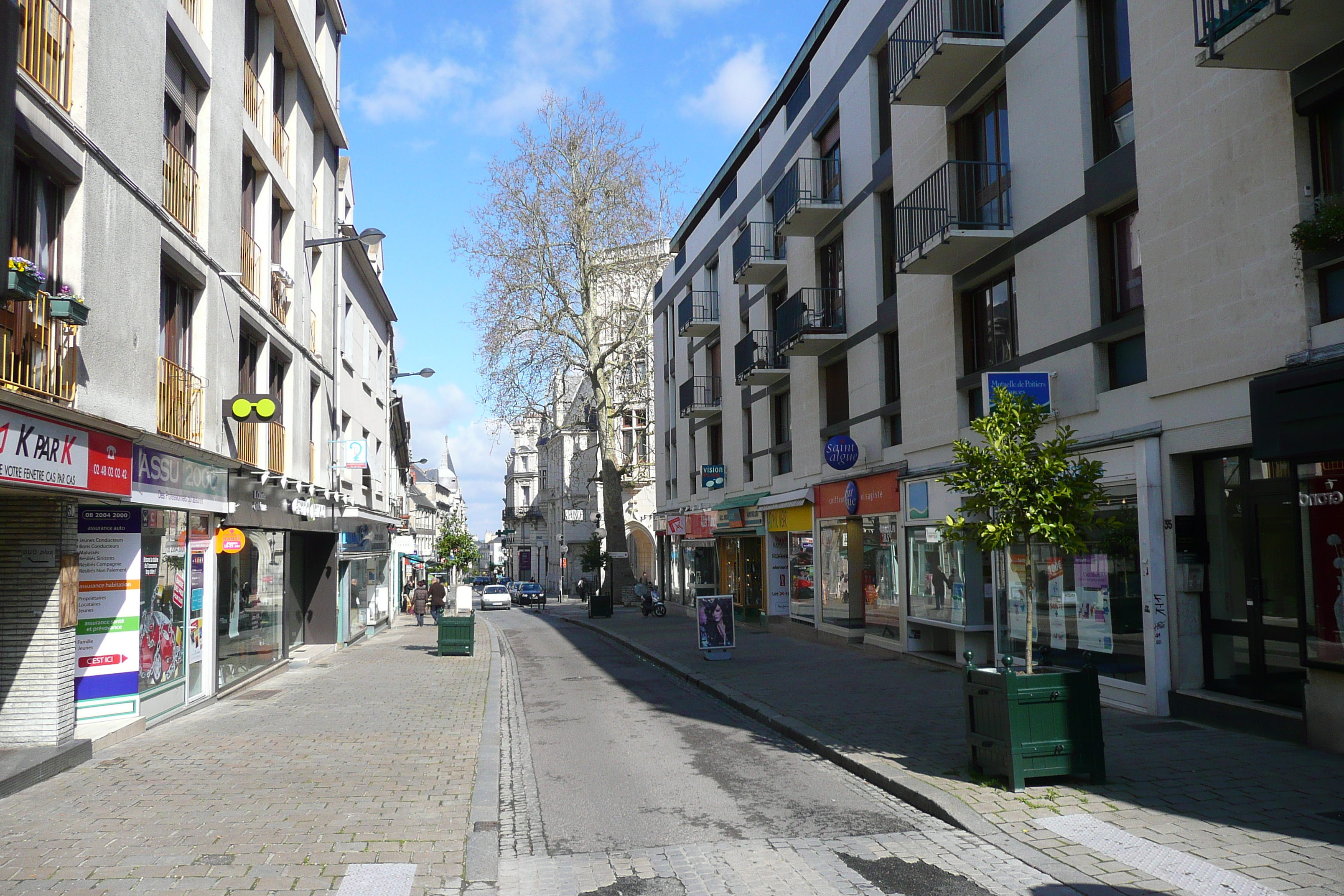 Picture France Bourges 2008-04 129 - Center Bourges