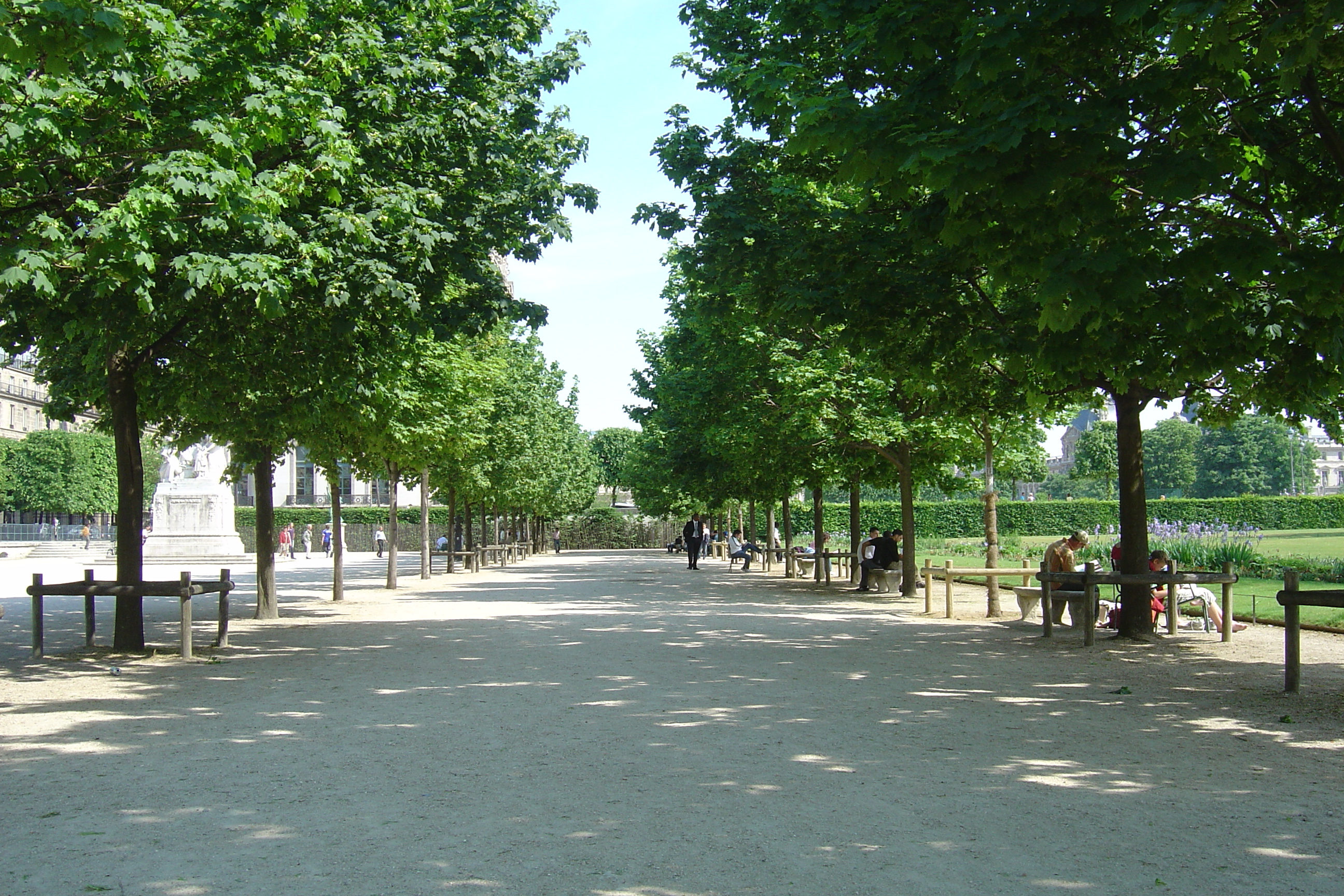 Picture France Paris Garden of Tuileries 2007-05 37 - Around Garden of Tuileries