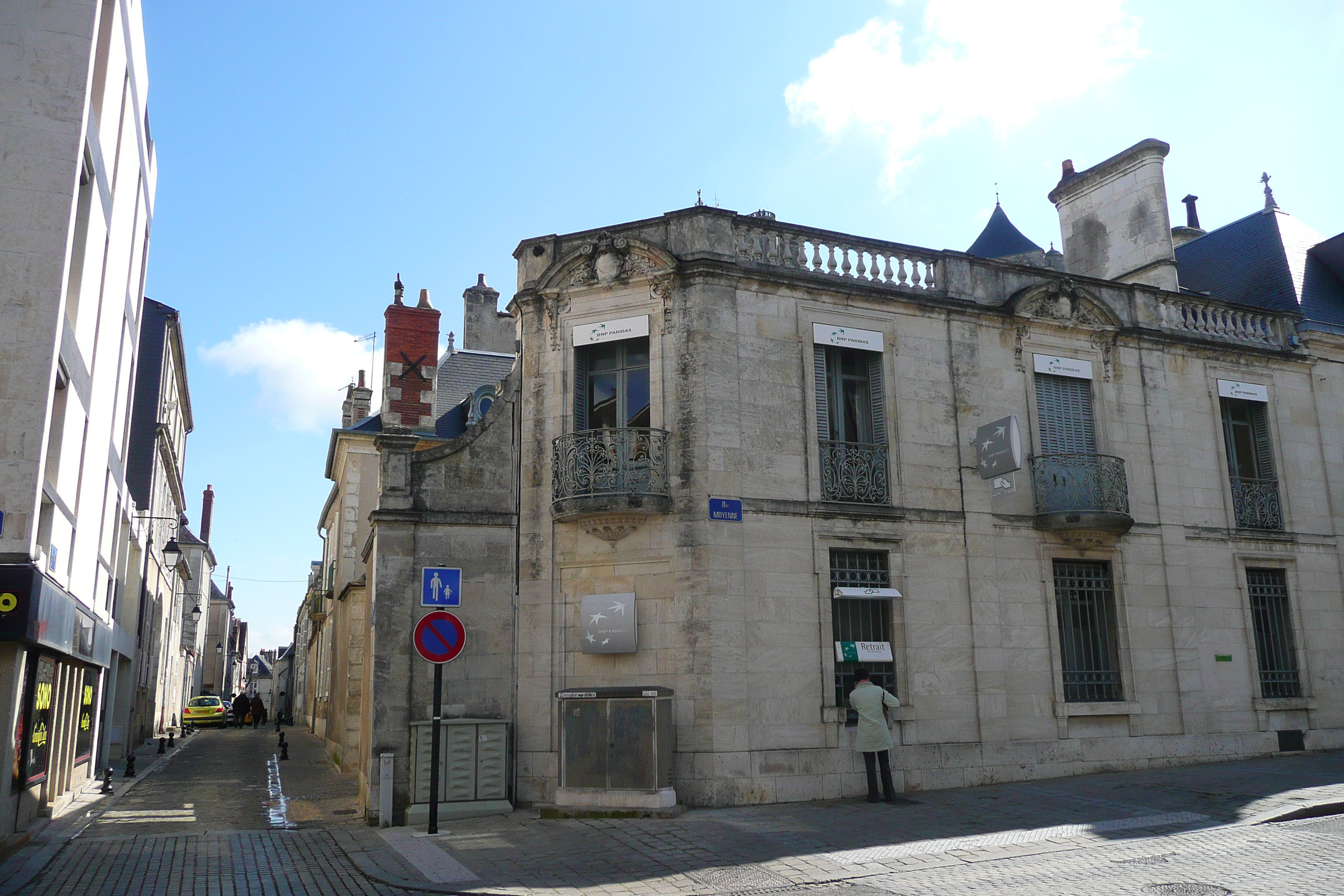 Picture France Bourges 2008-04 128 - Discovery Bourges